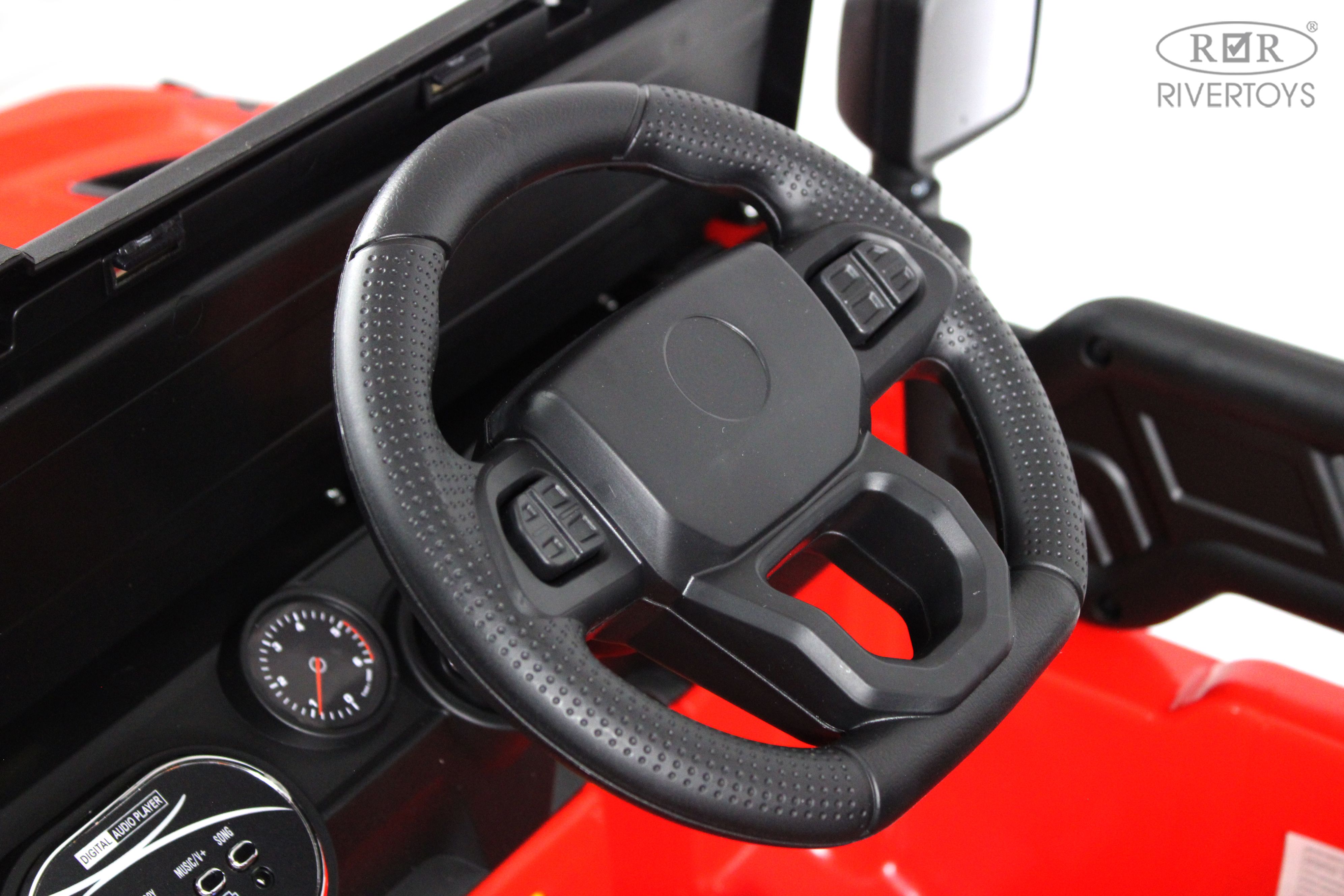 Электромобиль RIVERTOYS М101БХ-RED С пультом ДУ - фото 5