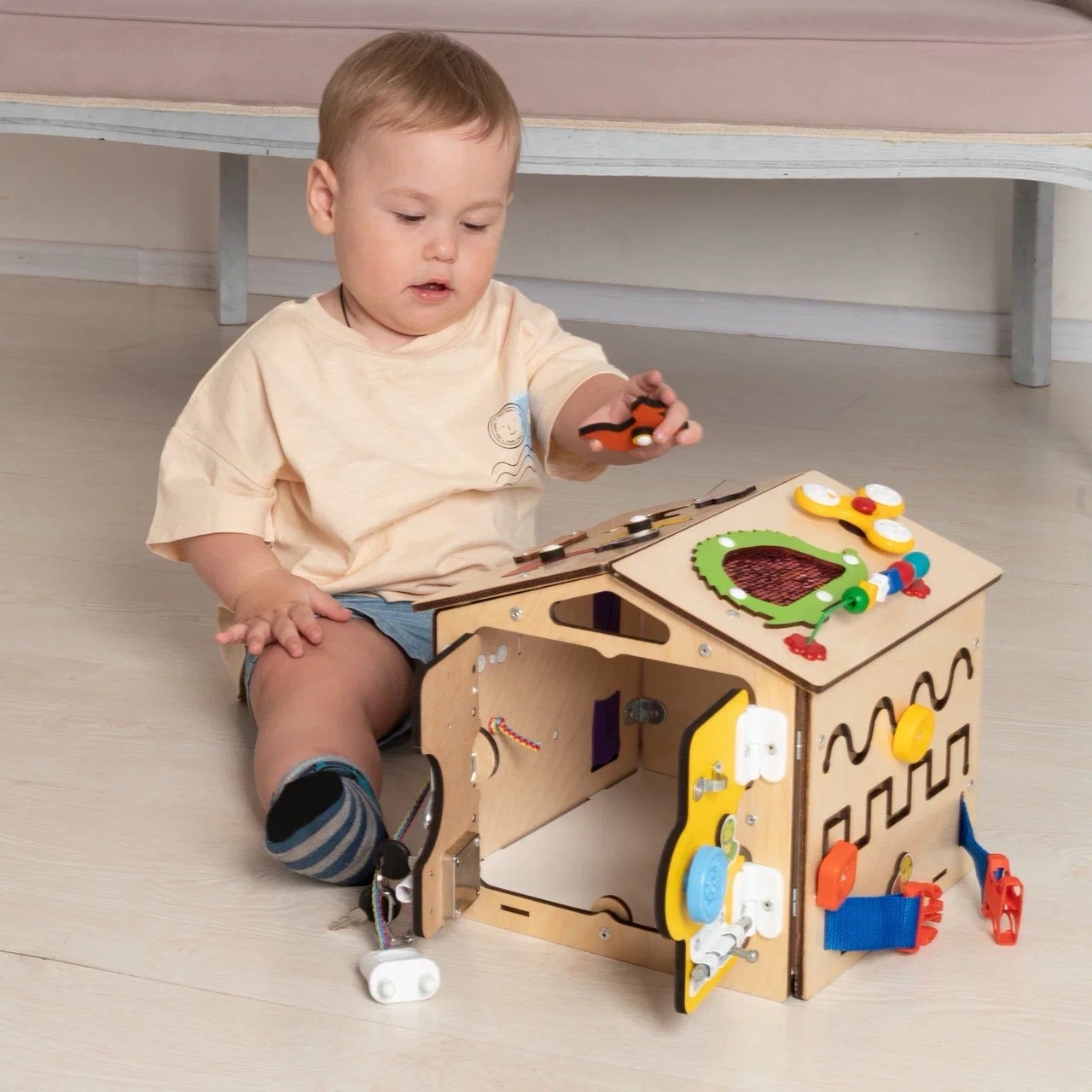 Игрушка KimToys бизиборд Домик - фото 15