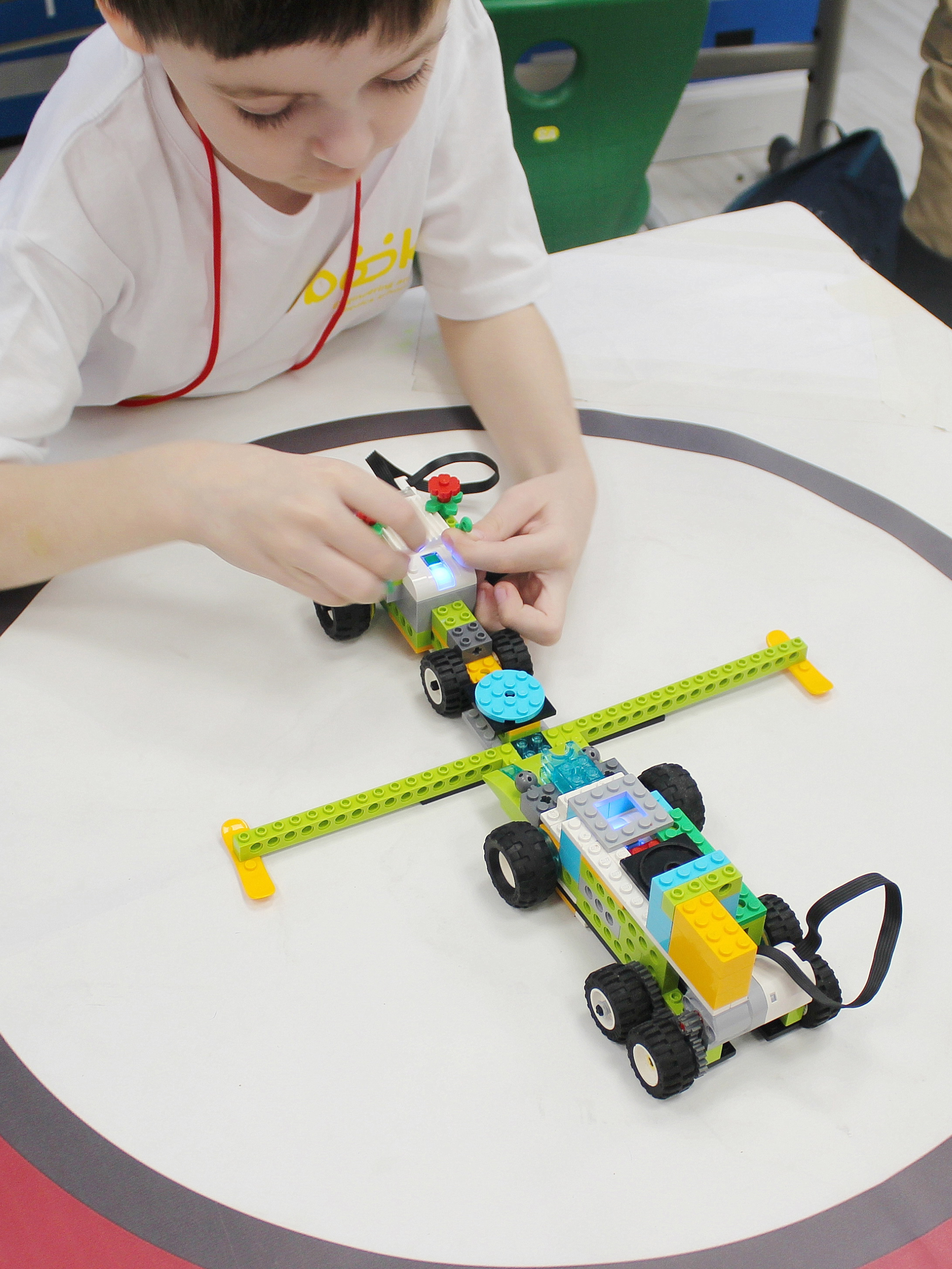 Конструктор ROBO MASTER WeDo 280 дет. - фото 13