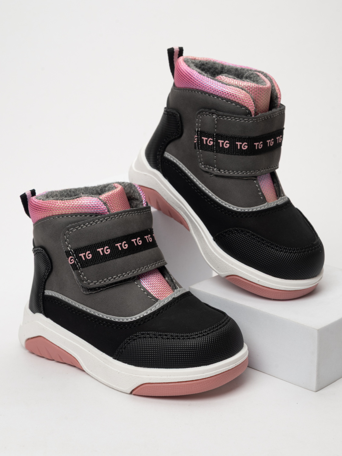 Изображение товара Демисезонные ботинки TikkaGo 23 для девочек водоотталкивающие теплая фиксация