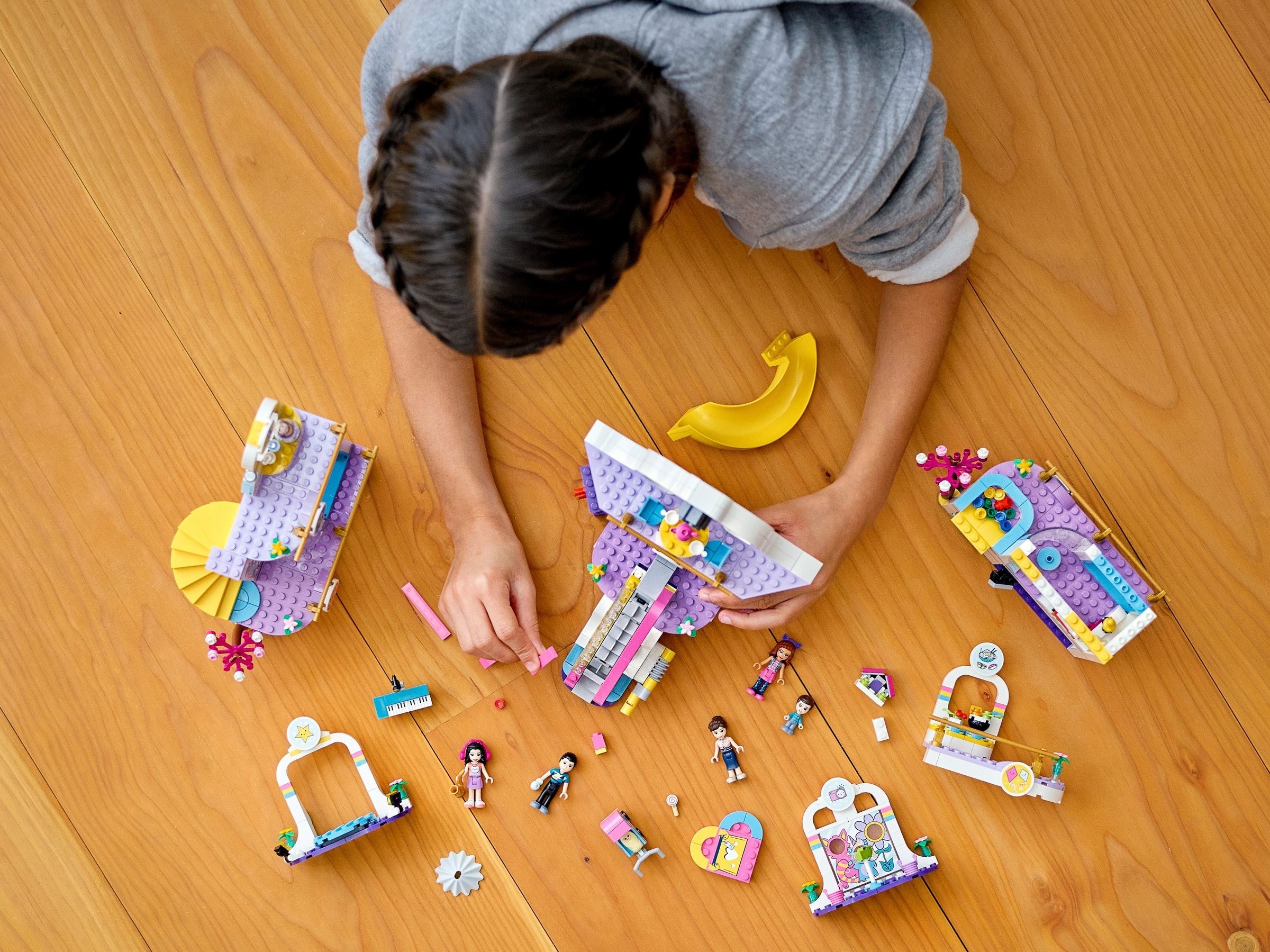 Конструктор LEGO Friends 41450 1032 дет. - фото 8
