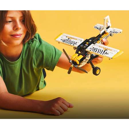 Конструктор LEGO Technic Легкомоторный самолет блочный
