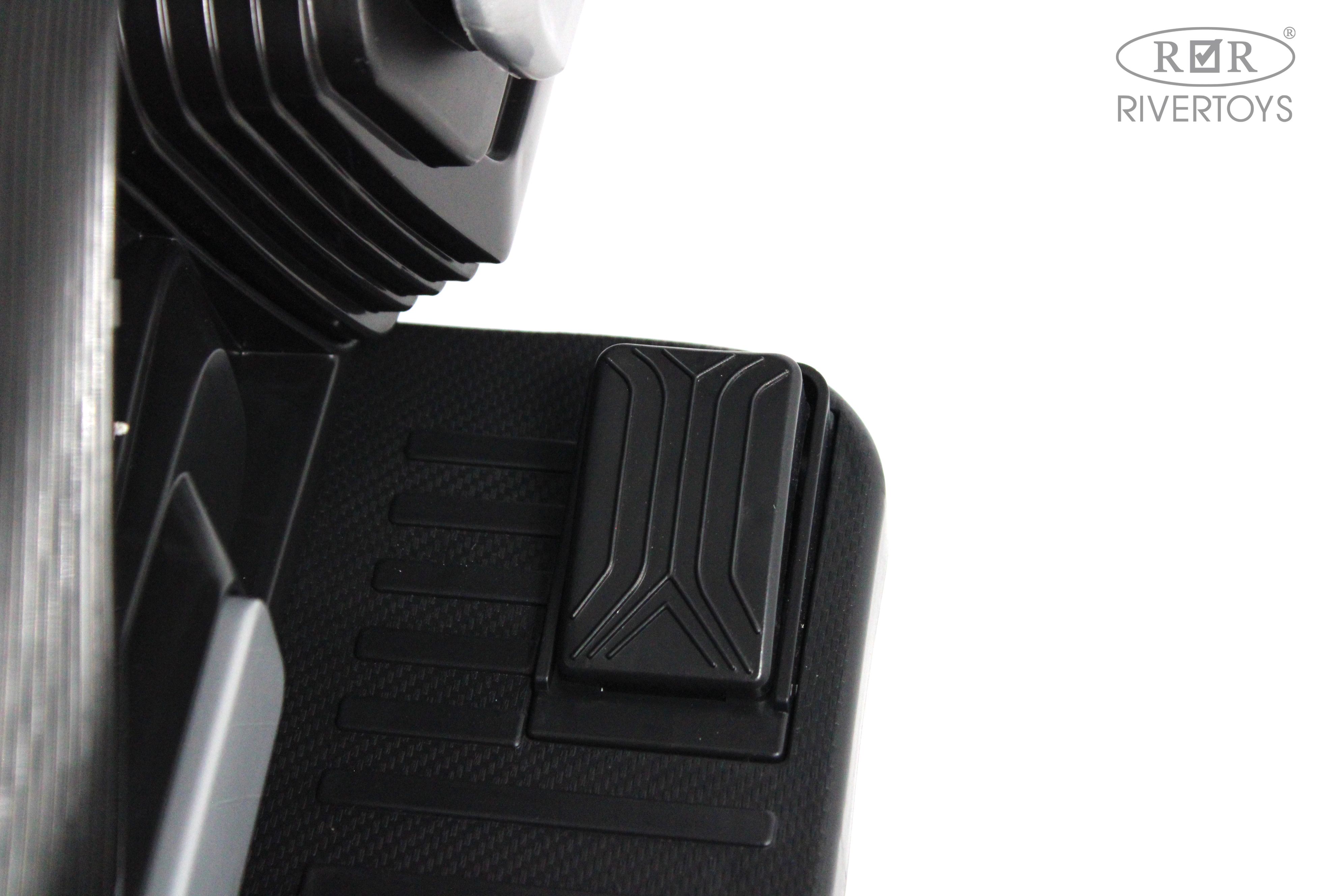 Электромобиль RIVERTOYS K333PX-BLACK - фото 18