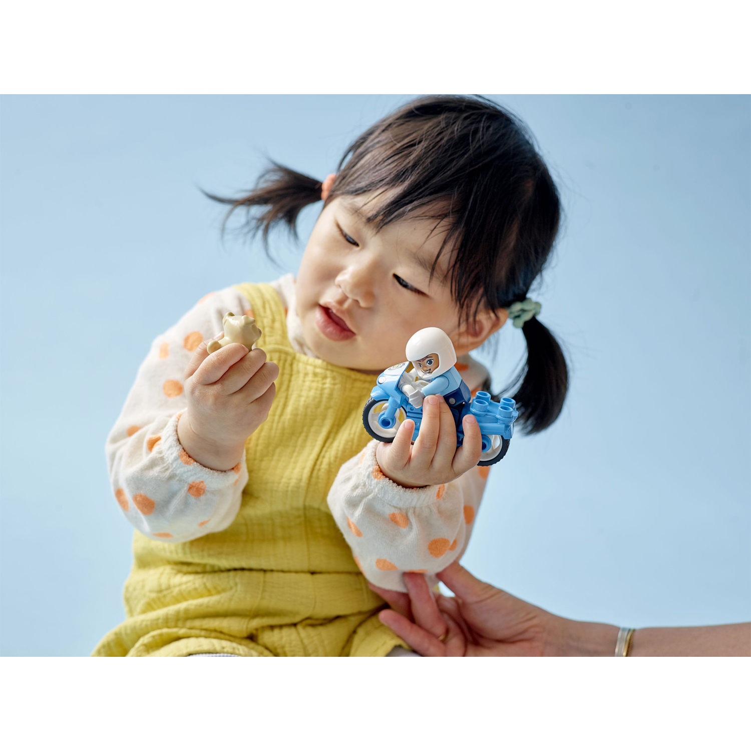 Конструктор LEGO DUPLO Полицейский мотоцикл - фото 6