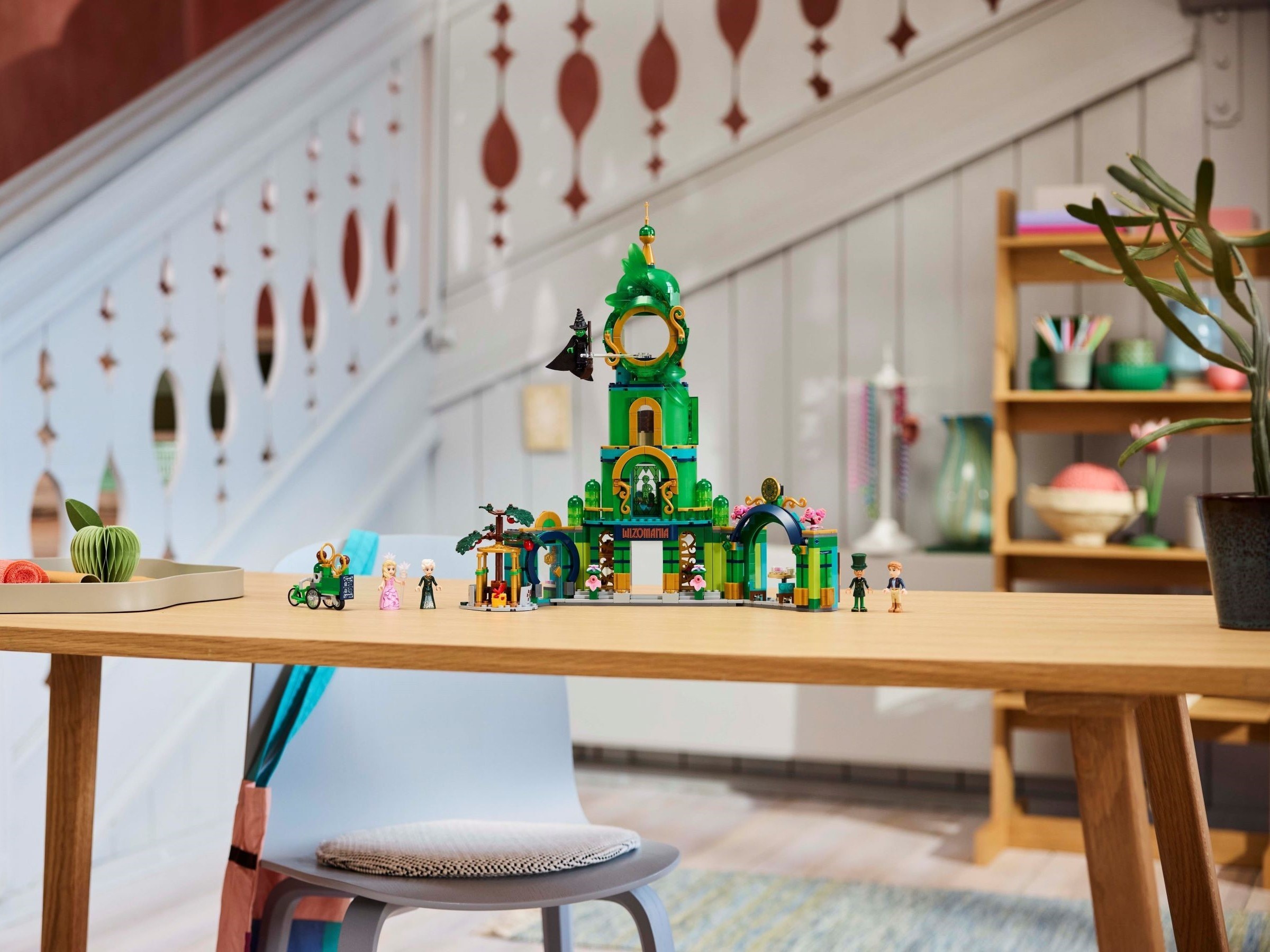 Конструктор LEGO Ideas 75684 945 дет. - фото 6