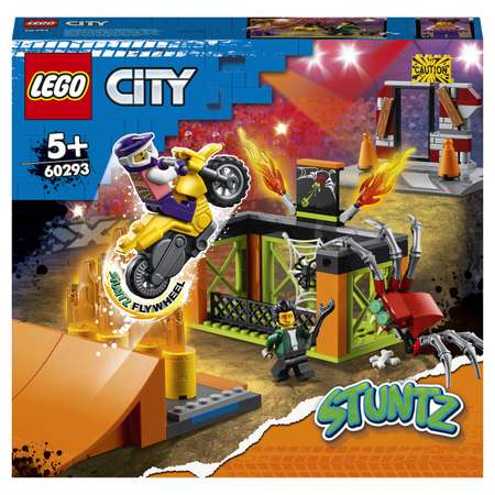 Конструктор LEGO City Парк каскадёров блочный