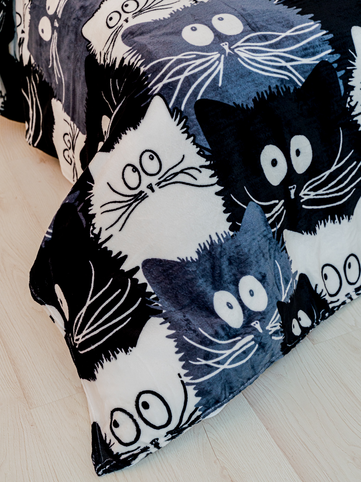 Плед PAVLine Аэро Софт Коты компания 200 x 220 см - фото 4