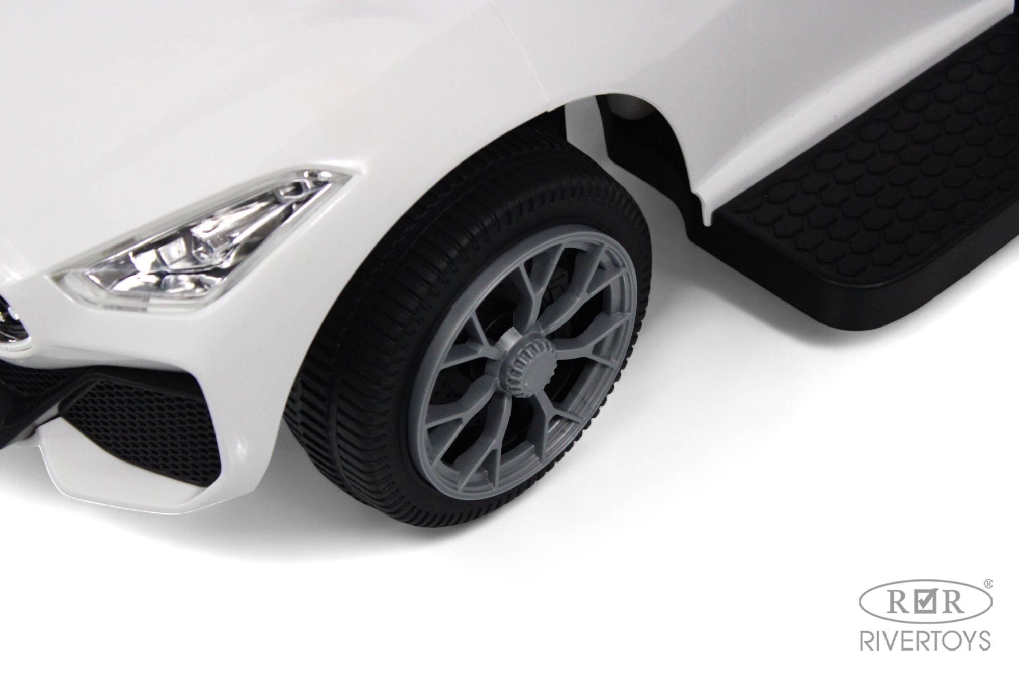 Каталка RIVERTOYS Z005ZZ-B-WHITE белый - фото 7