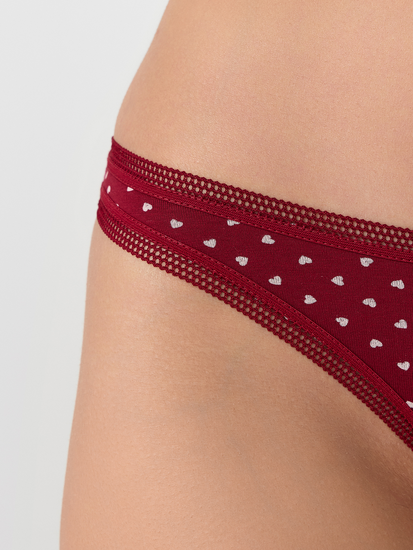 Трусы 3 шт Mark Formelle (Марк Формэль) 412654-3/сердечки на т.красном - фото 6