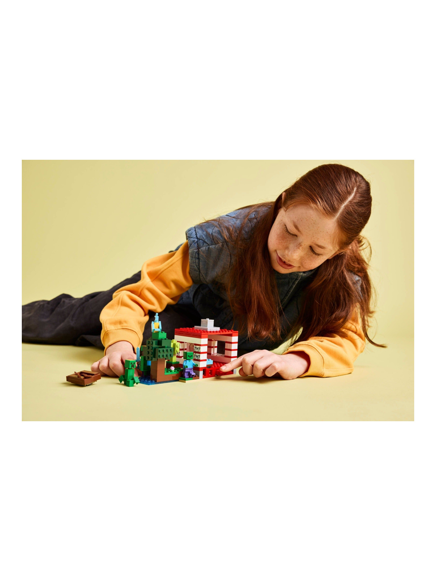 Конструктор LEGO Minecraft Дом из динамита в джунглях 287 дет. - фото 7