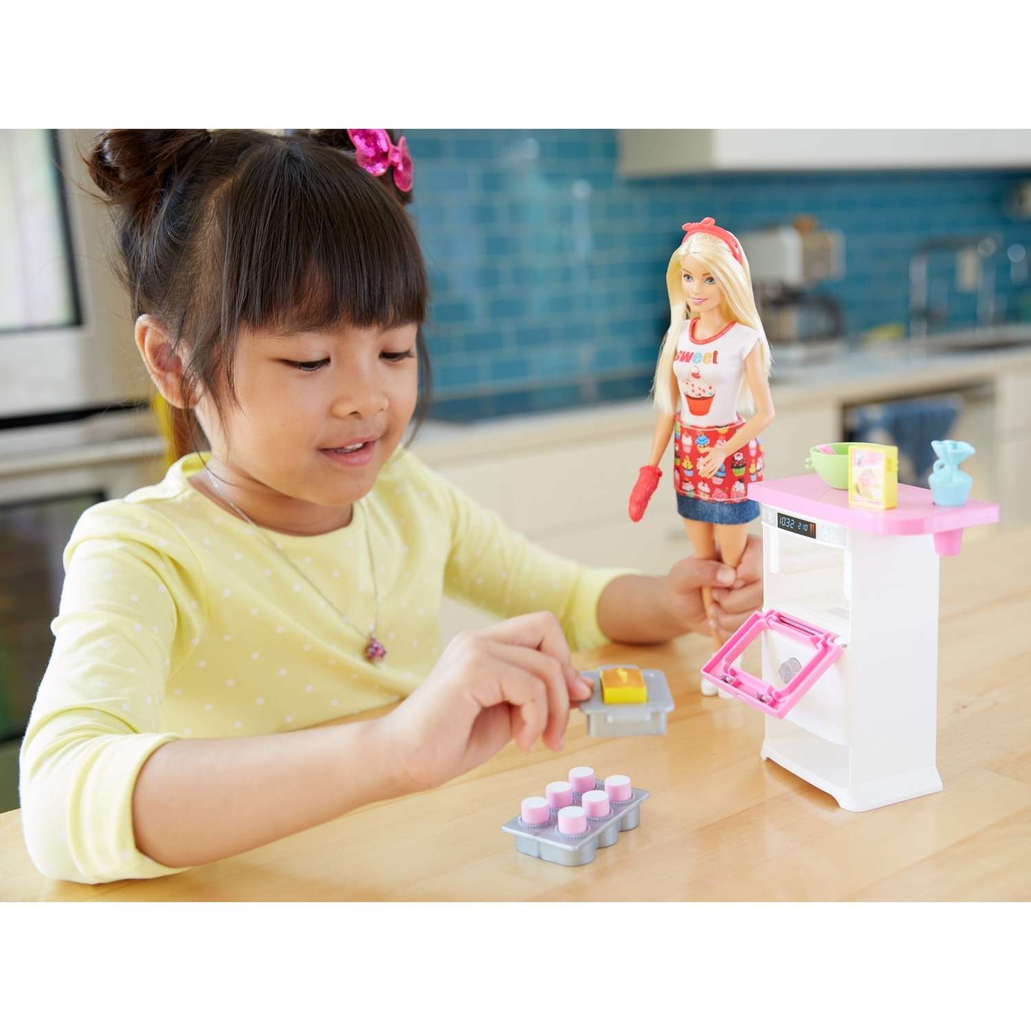 Кукла модельная Barbie FHP57 - фото 18