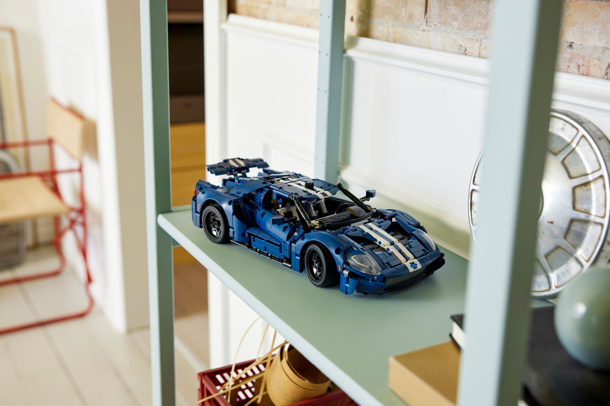 Конструктор LEGO Technic 42154 1466 дет. - фото 2