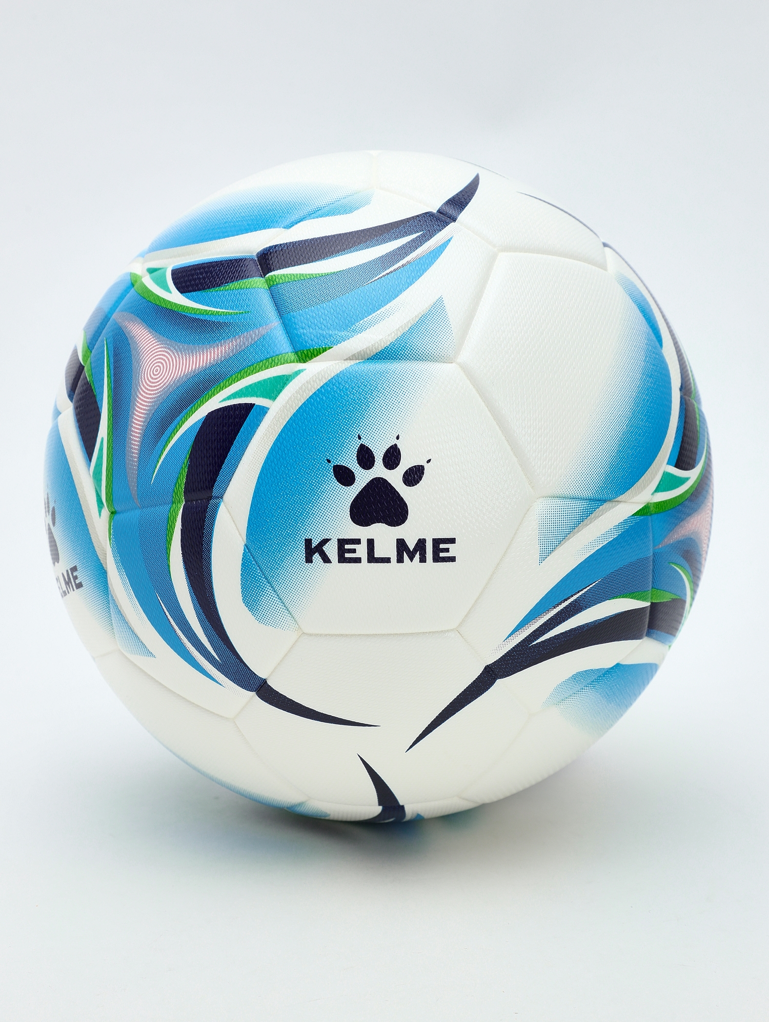 Спортивный мяч KELME Sticker футбольный 22.29 см - фото 1