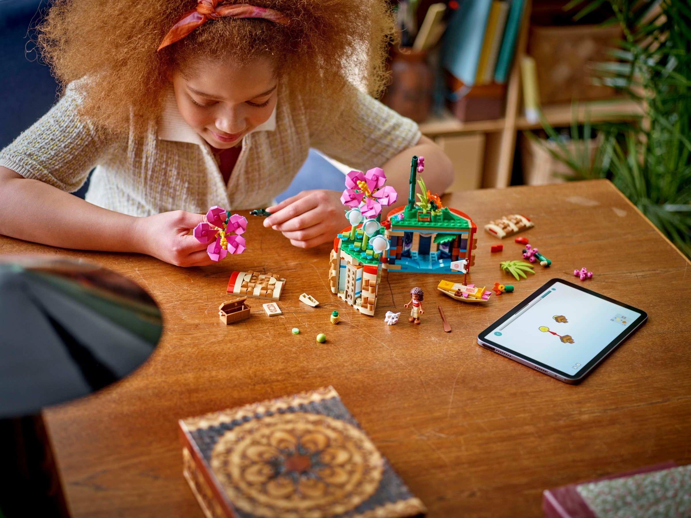 Конструктор LEGO Disney 43252 619 дет. - фото 7