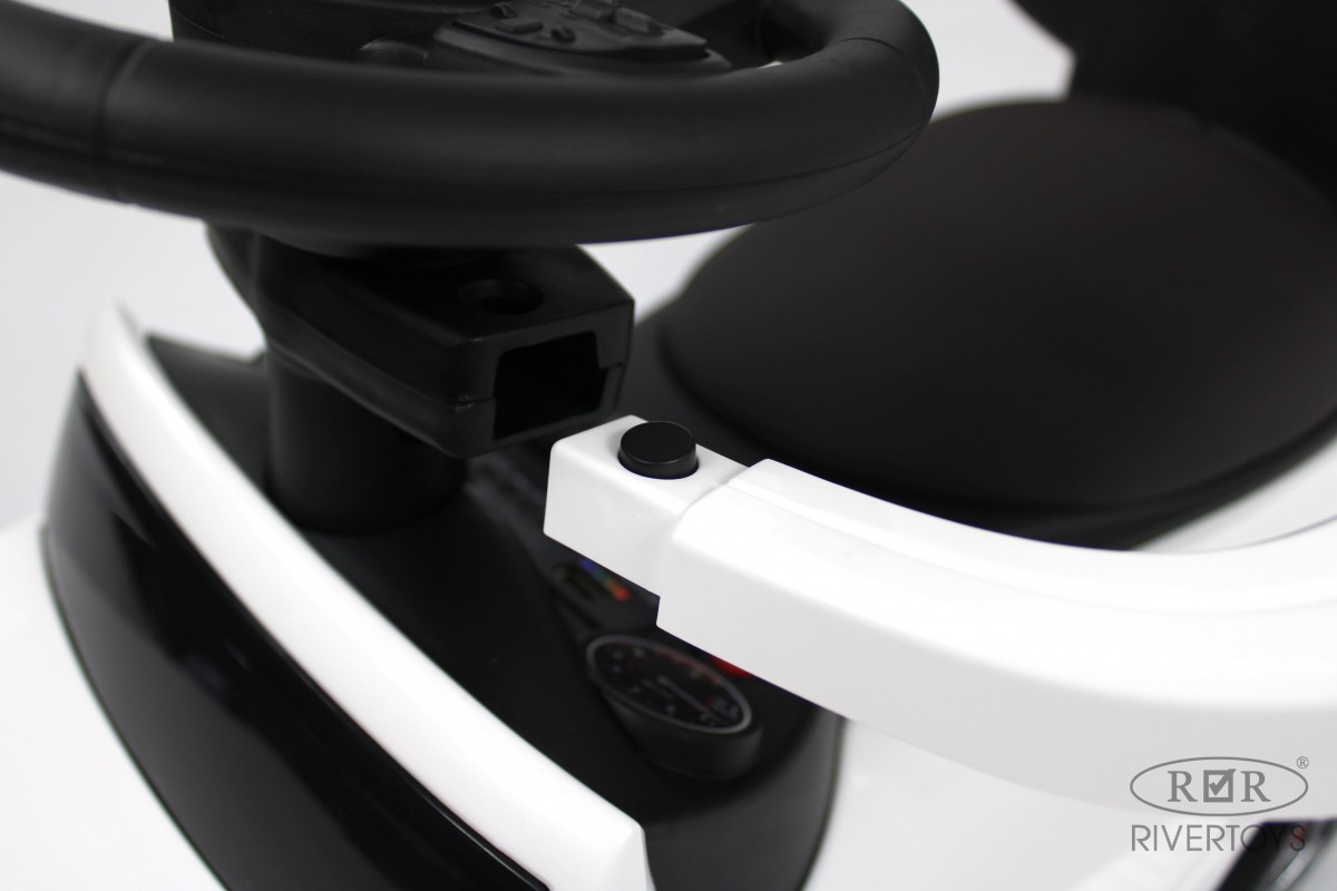 Электромобиль RIVERTOYS Mercedes Z001ZZ-A-WHITE-DIAMOND С пультом ДУ - фото 7