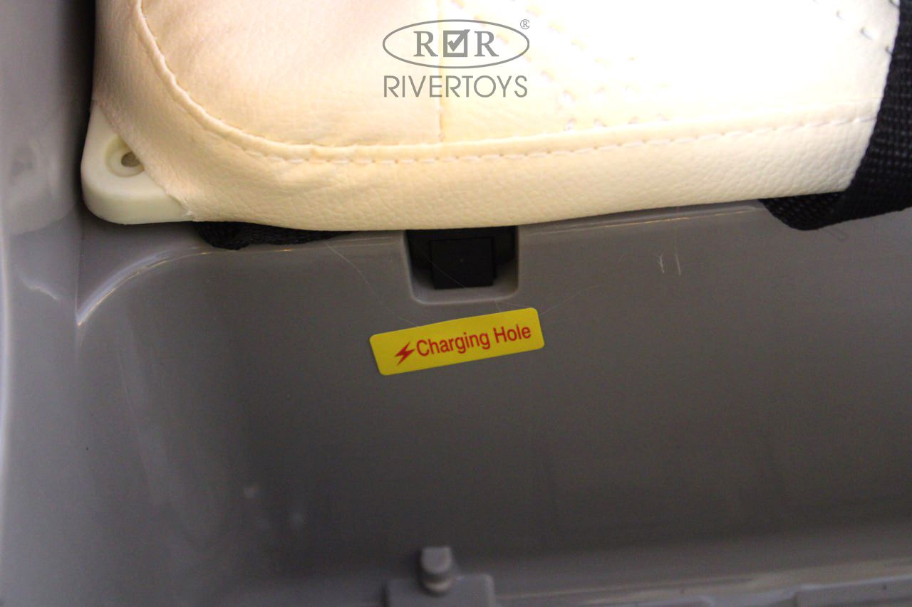 Электромобиль RIVERTOYS Mercedes М333БХ-GREY С пультом ДУ - фото 11
