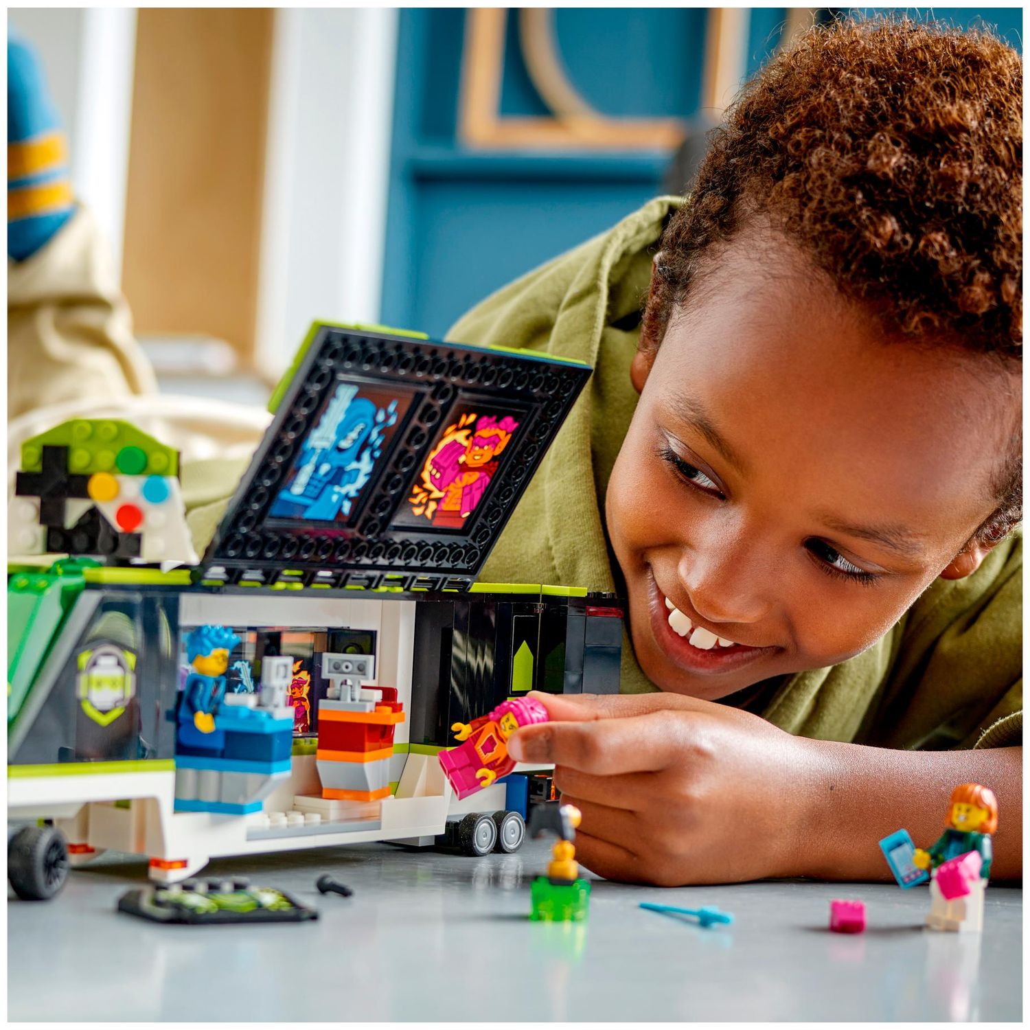 Конструктор LEGO City Геймерский грузовик блочный - фото 9