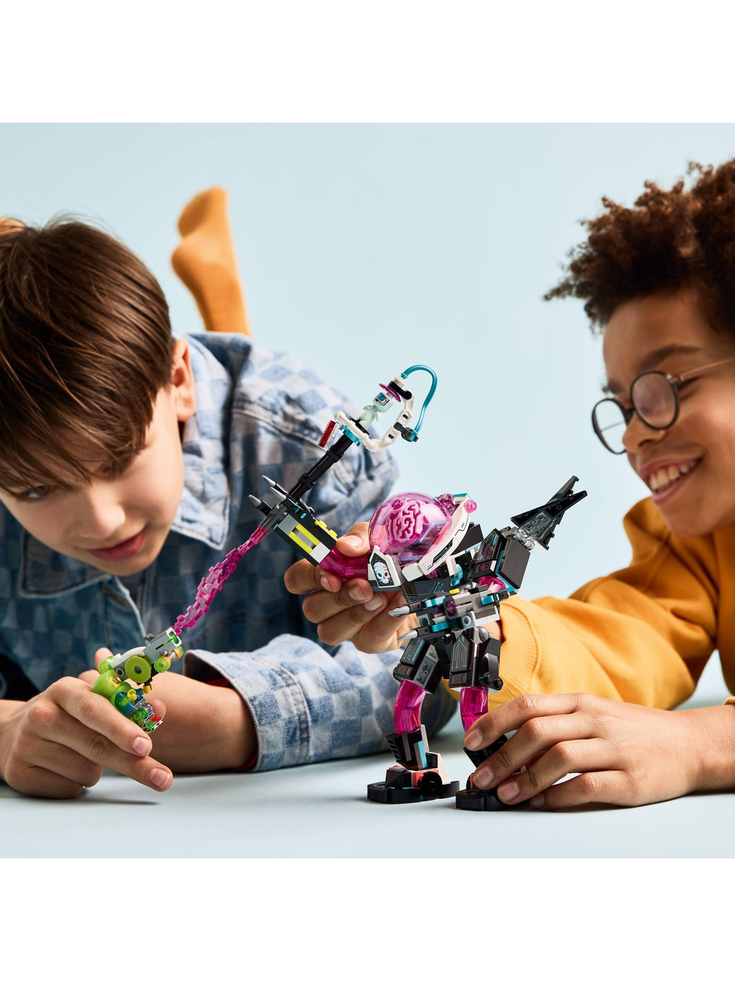 Конструктор LEGO DREAMZzz Матео против Кибермозга 368 дет. - фото 10