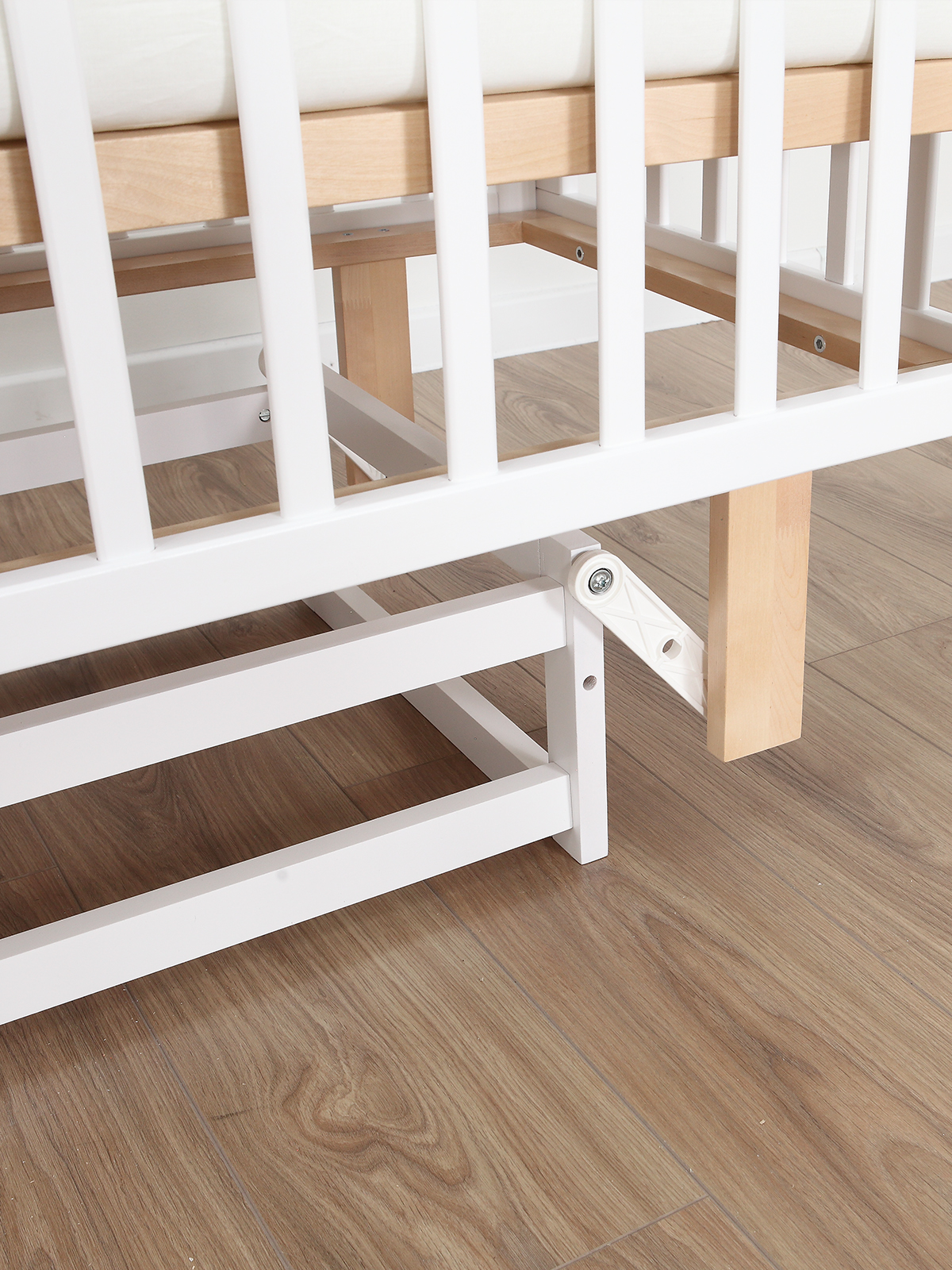 Детская кроватка Уютная среда Кроватка КР120, поперечный маятник (белый) - фото 28