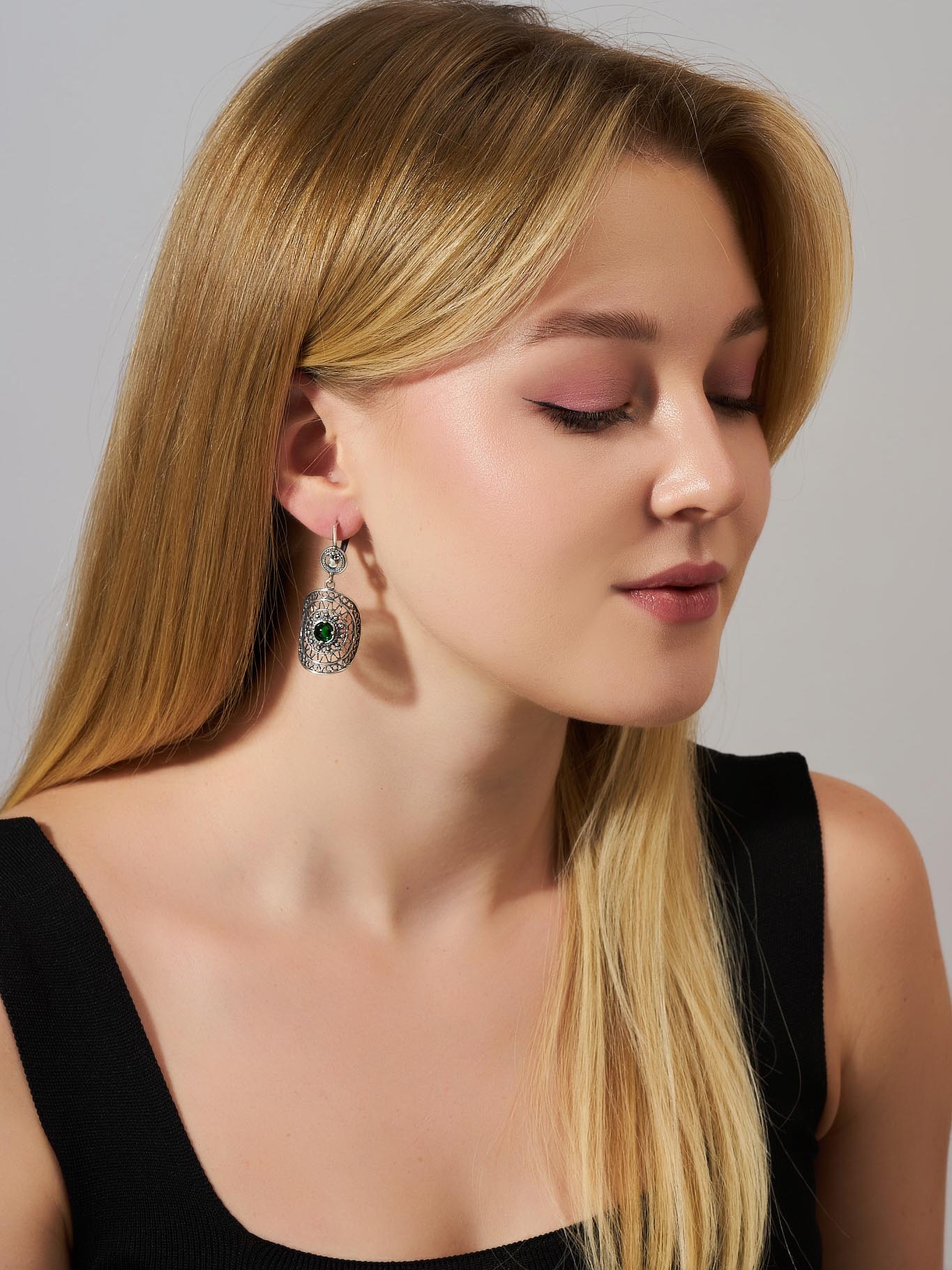 Серьги Shine and Beauty 80673-316-с-изумруд - фото 3