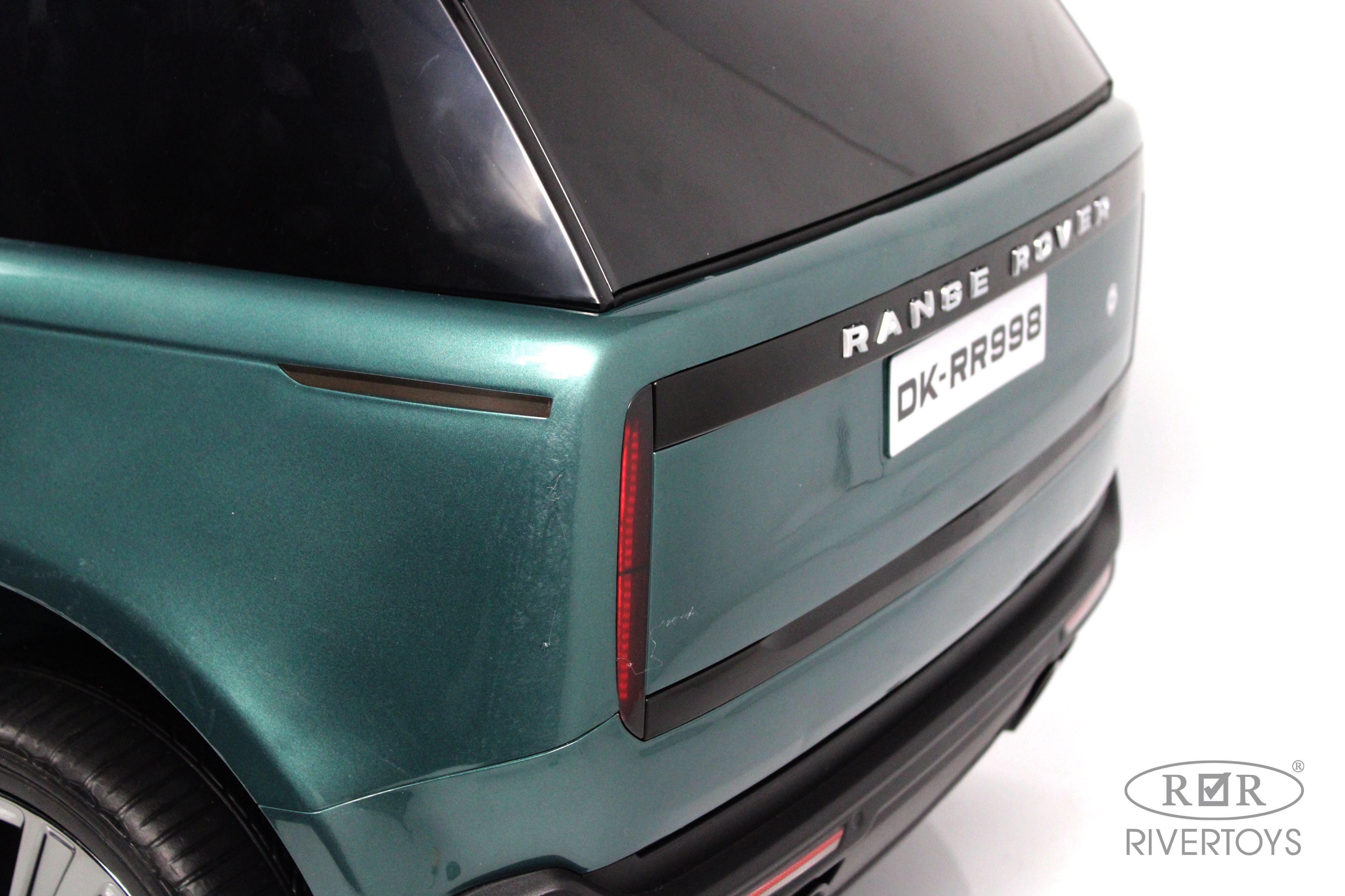 Электромобиль RIVERTOYS Y999YY-GREEN-GLANEC С пультом ДУ - фото 8