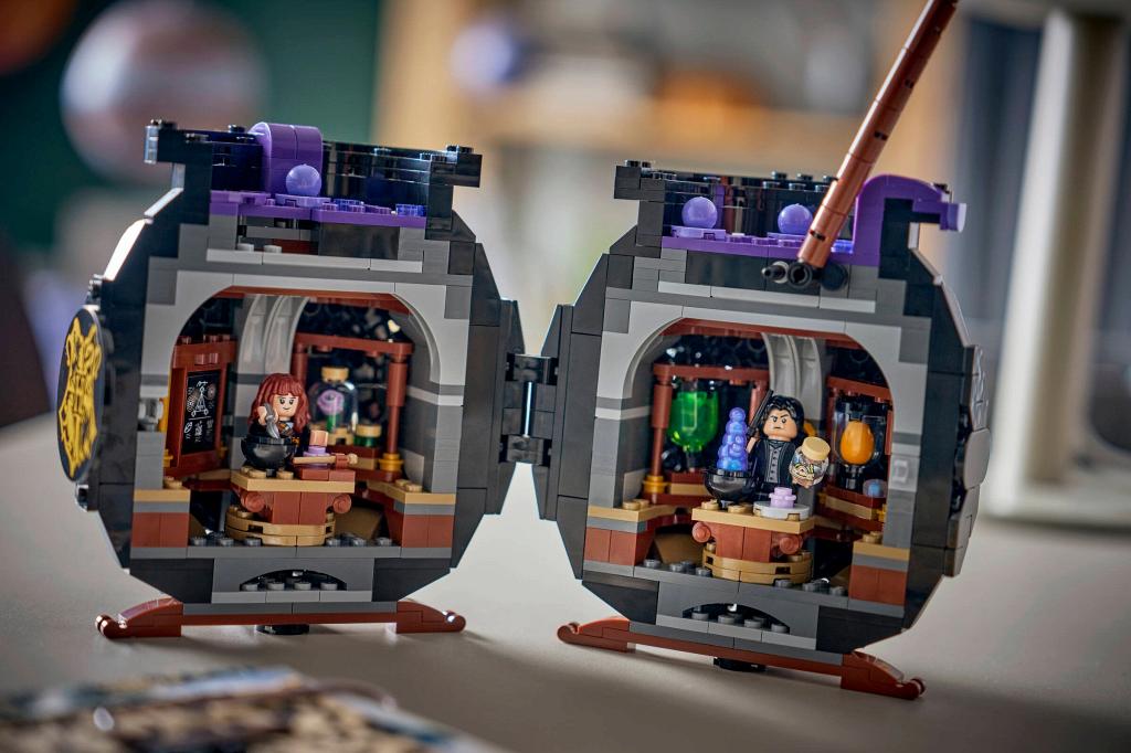 Конструктор LEGO Harry Potter 76464 652 дет. - фото 6