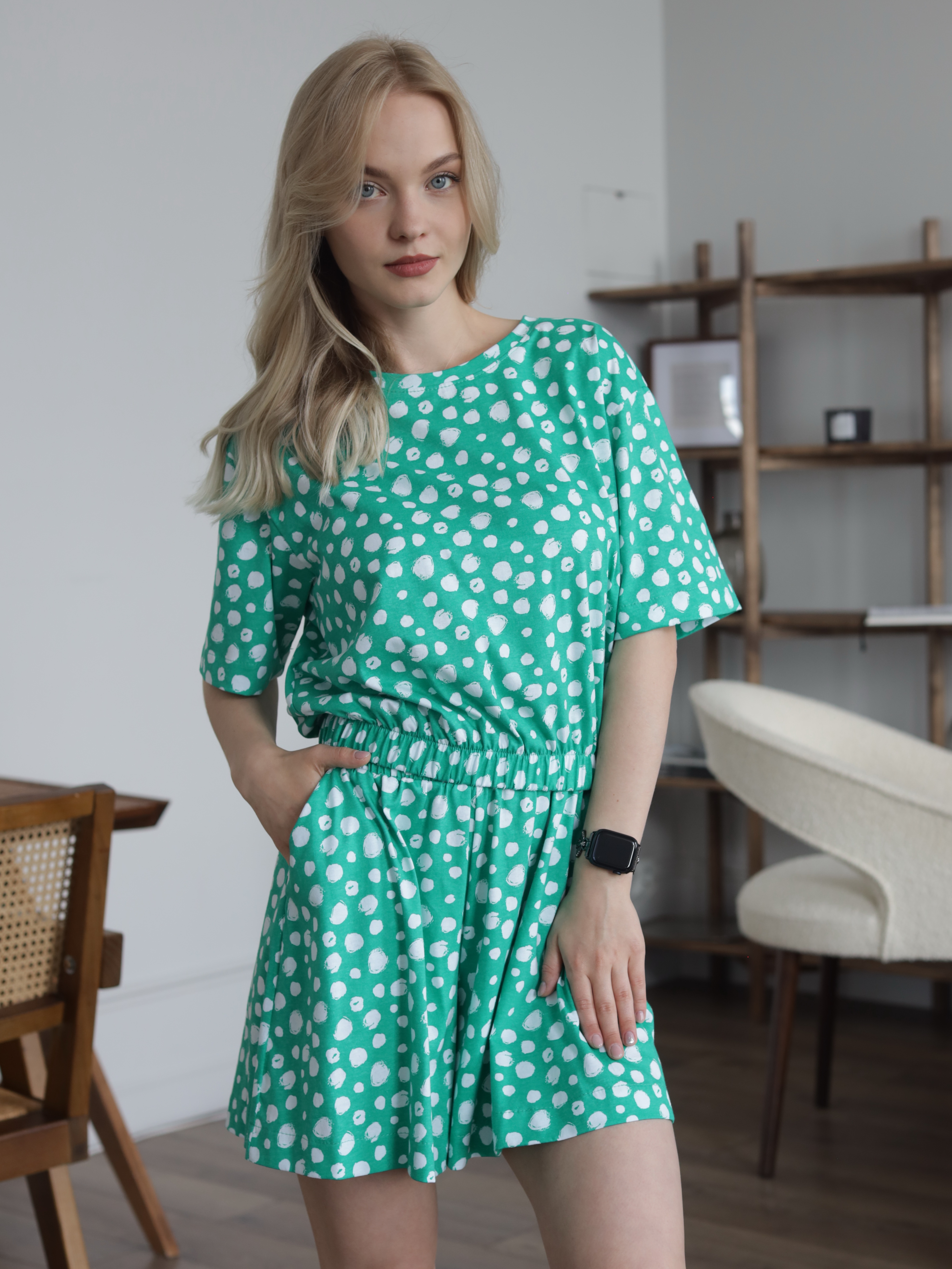 Костюм Агапэ 3070_зеленый снежки - фото 1