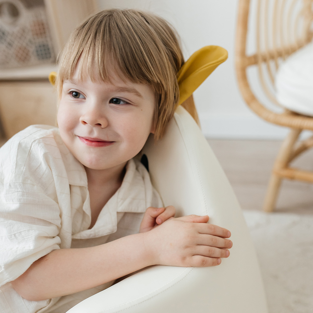 Кресло детское UNIX Kids Hare L white - фото 6