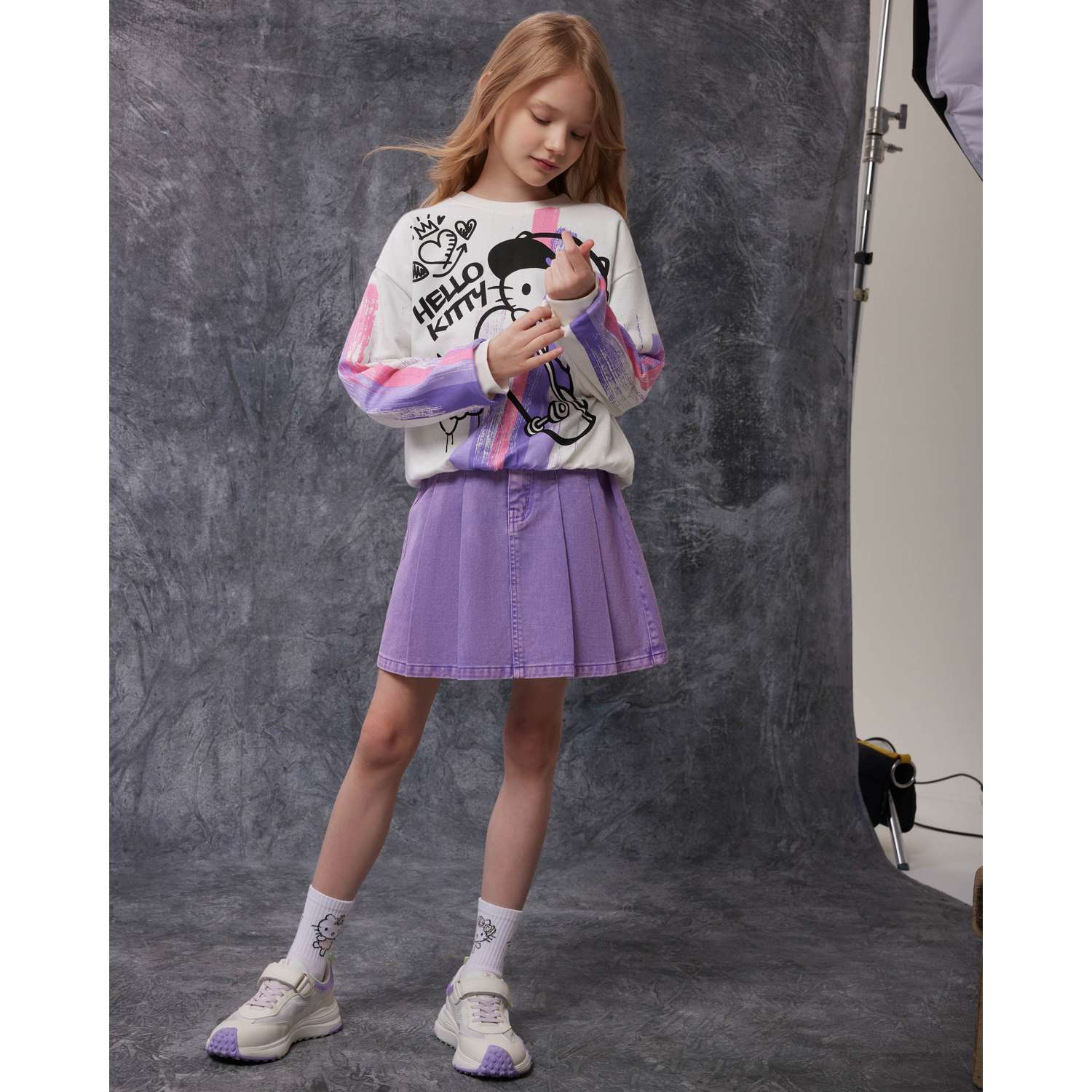 Свитшот HELLO KITTY AND FRIENDS S25LC3-H8A6907tg-00 - фото 7