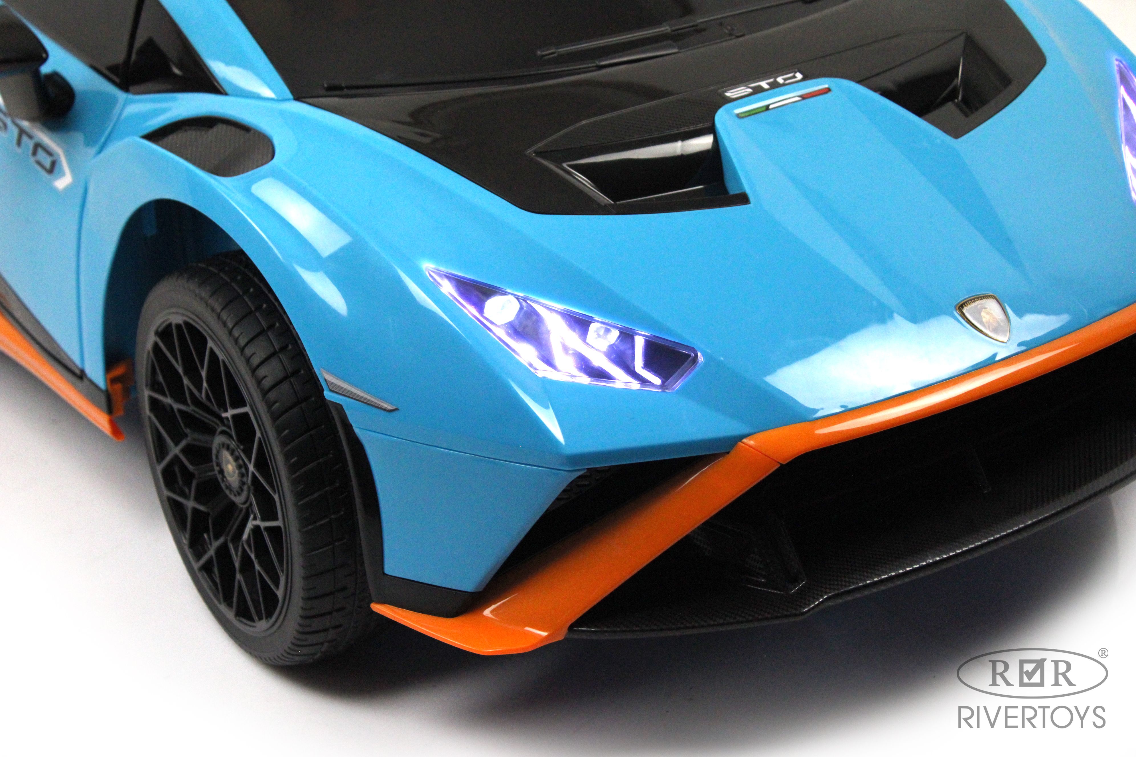 Электромобиль RIVERTOYS Lamborghini E888EE-BLUE С пультом ДУ - фото 5