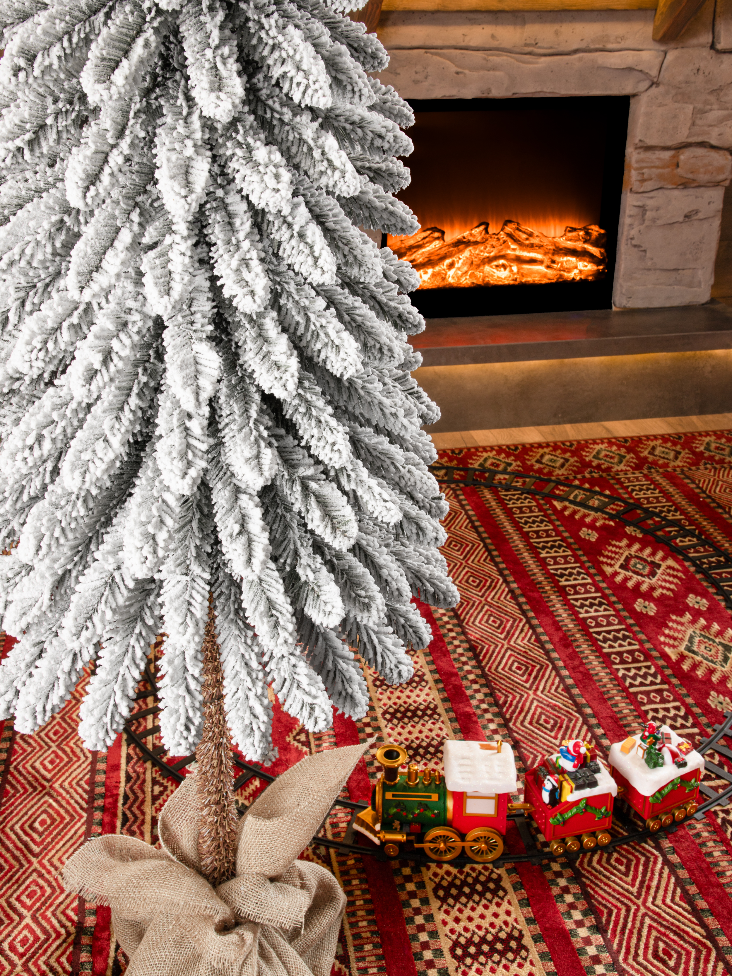 Ель Железный дровосек Поезд Ёлок заснеженная на пеньке 180 см. - фото 3