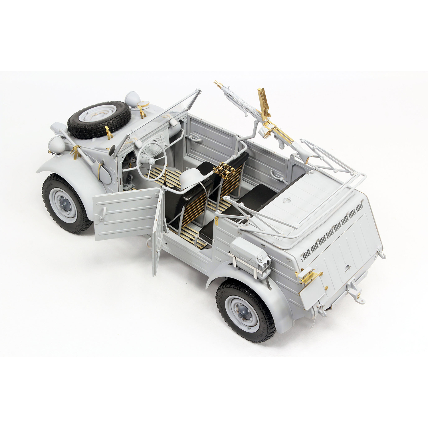 Сборная модель Revell Автомобиль Kubelwagen 03500 - фото 3