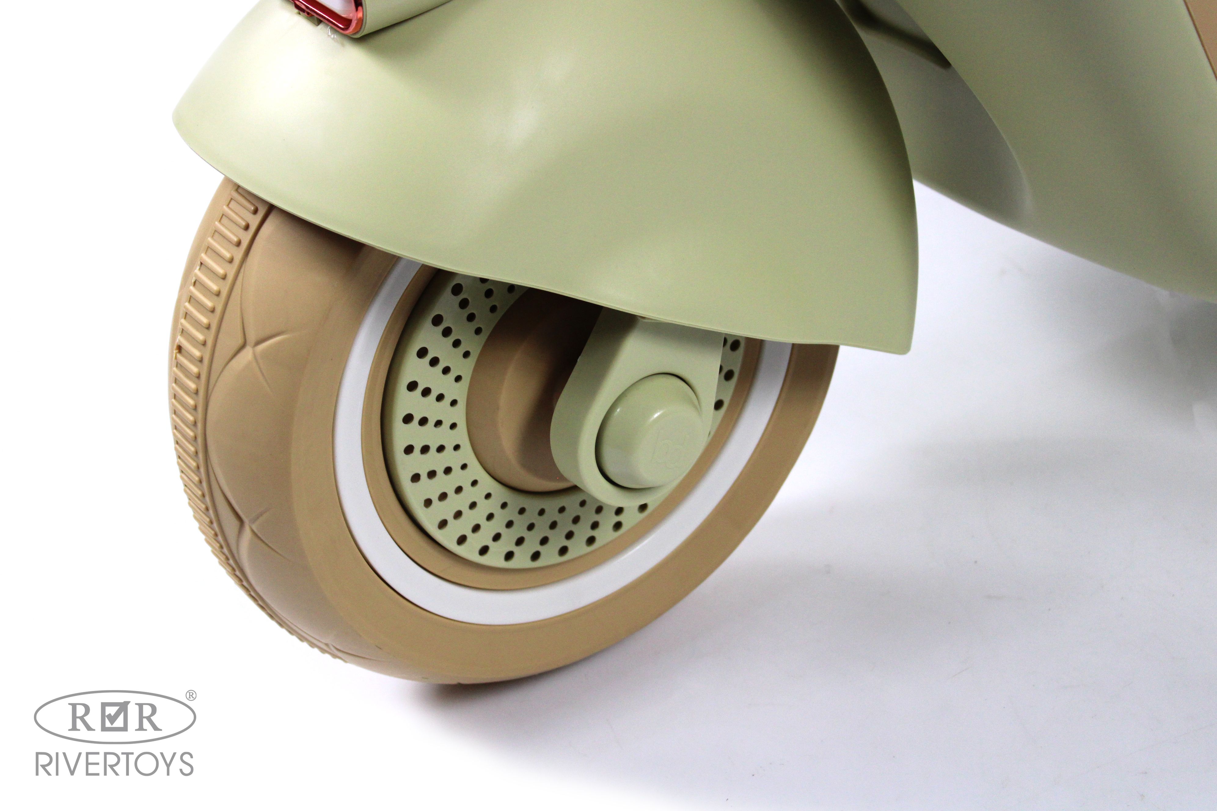 Электромобиль RIVERTOYS K444PX-A-GREEN - фото 18