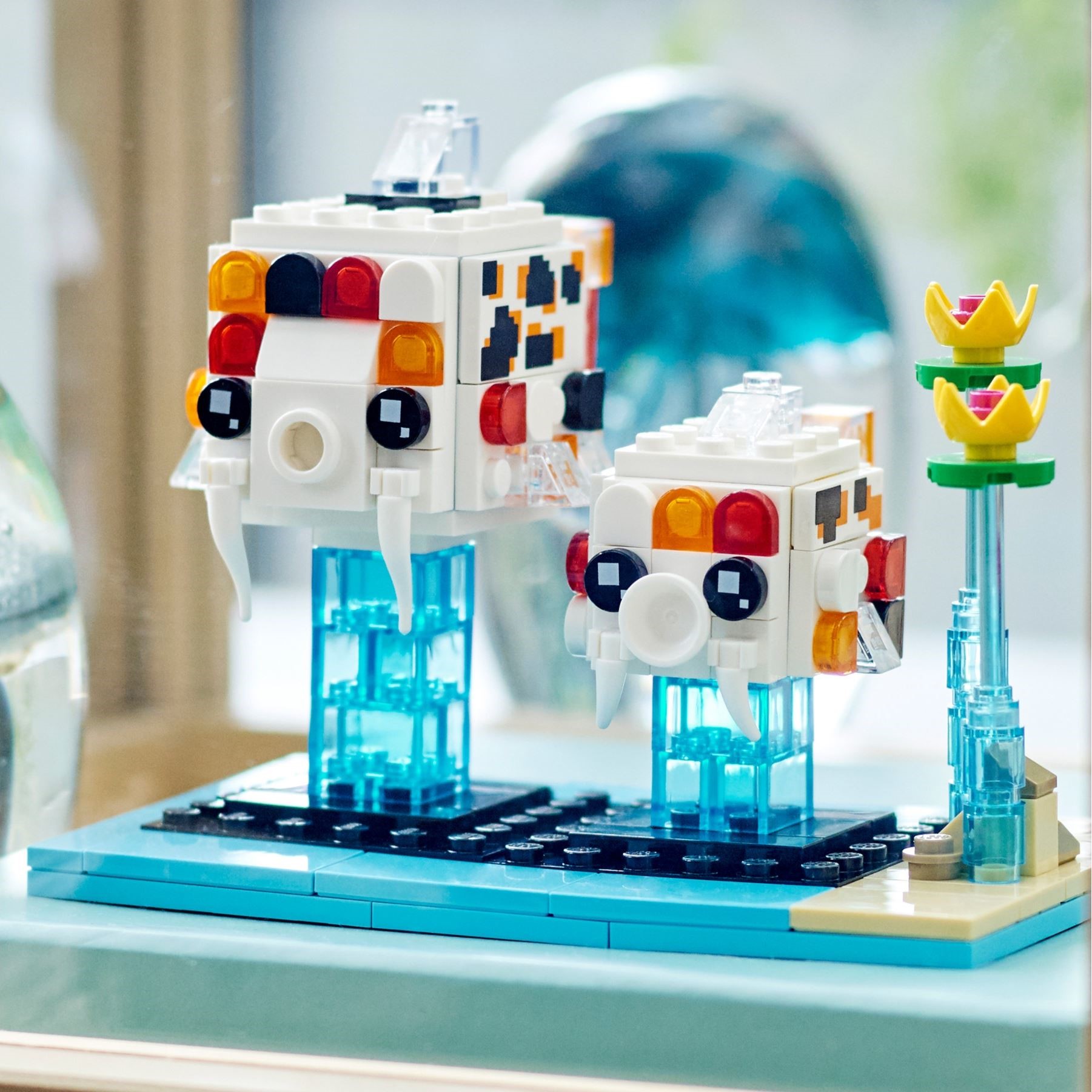 Конструктор LEGO BrickHeadz 40545 203 дет. - фото 7