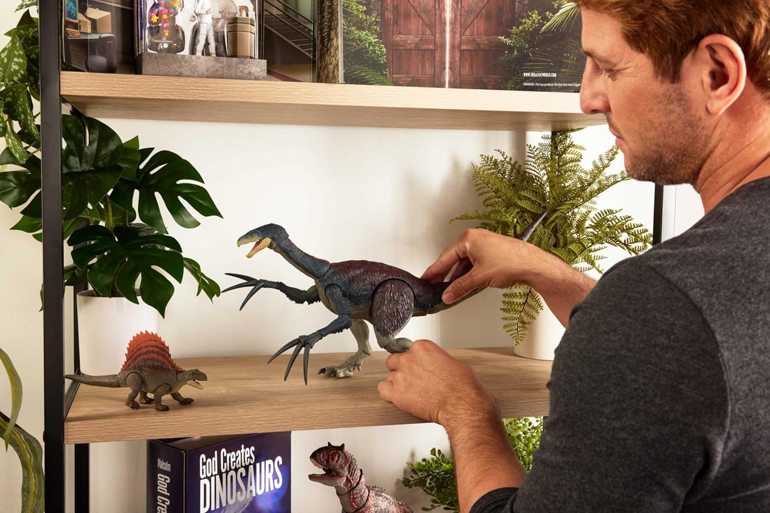 Фигурка Jurassic World Теризинозавр - фото 6