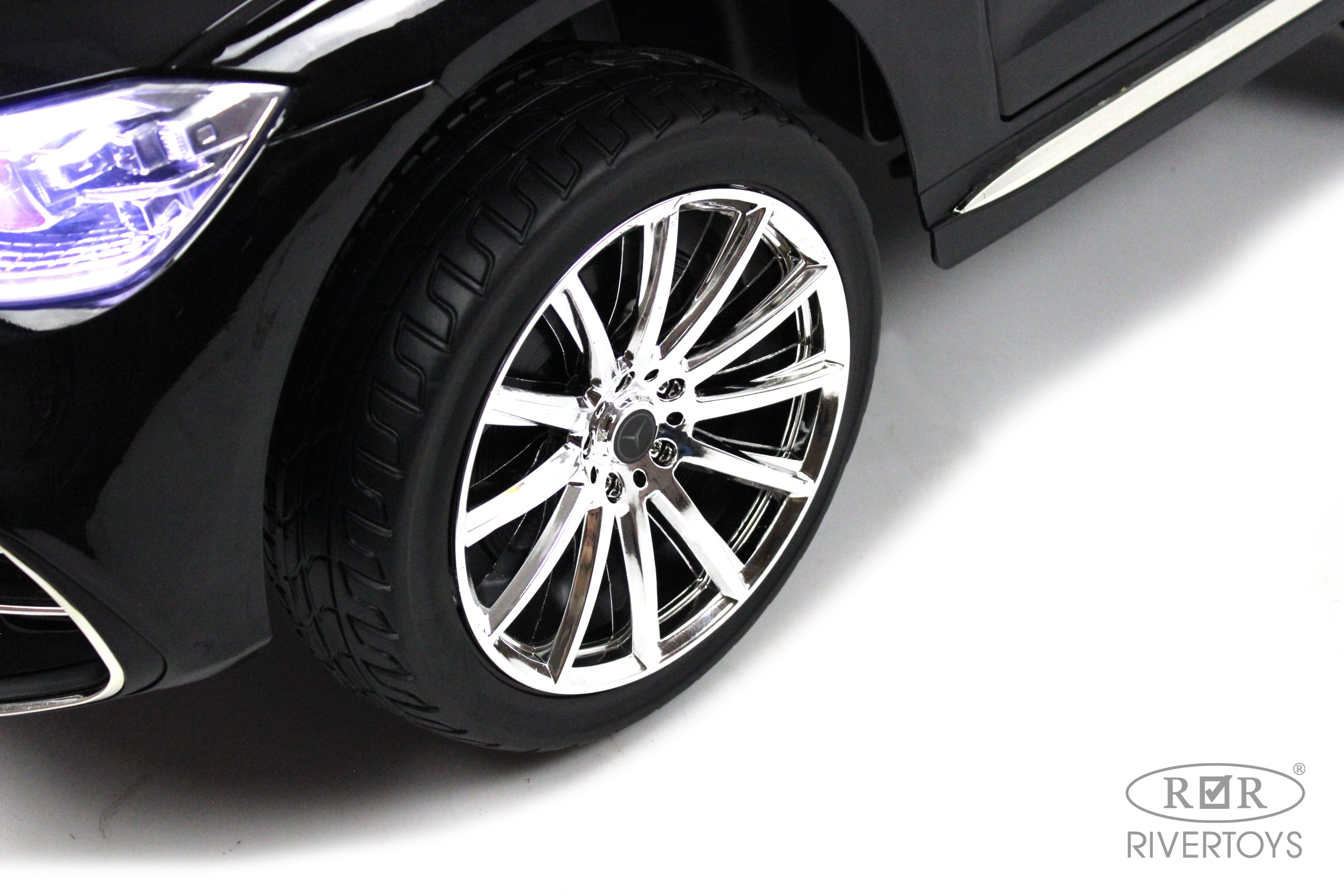 Электромобиль RIVERTOYS Mercedes М333БХ-BLACK-GLANEC С пультом ДУ - фото 13