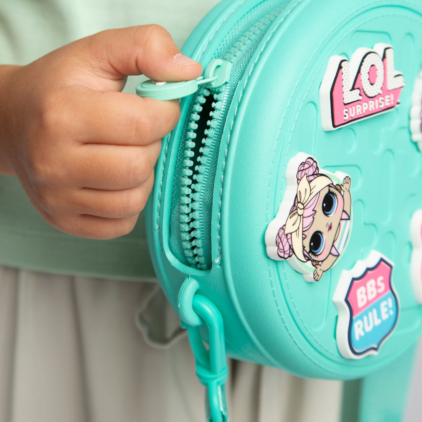 Сумка L.O.L. Surprise! бирюзовая круглая +джиббитсы - фото 8