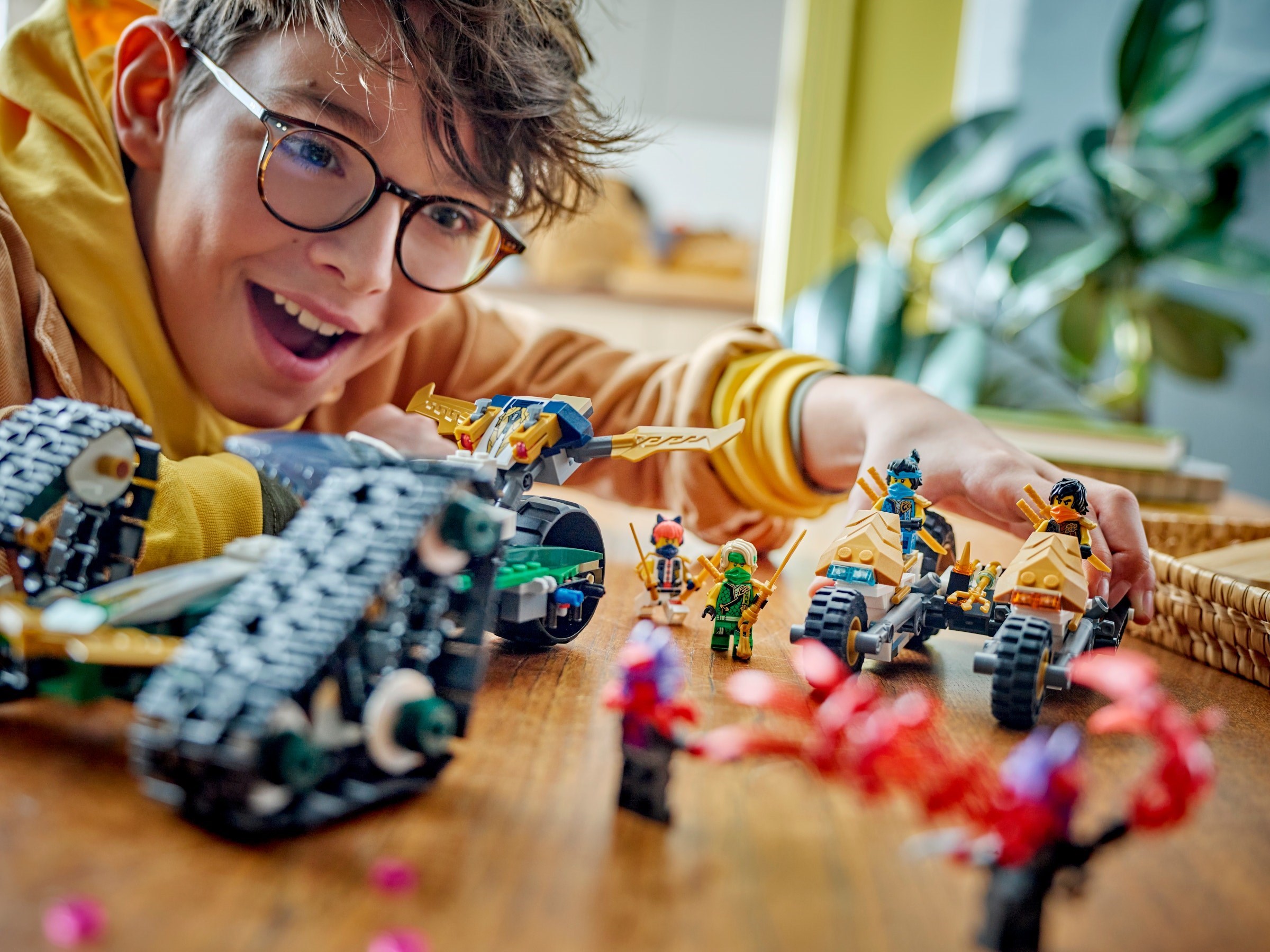 Конструктор LEGO NINJAGO 71820 576 дет. - фото 11