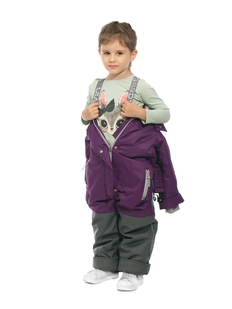 Комбинезон GooDvinKids цвет фиолетовый страна производства Россия ⚡️ заказать за 9144 ₽ в интернет-магазине Детский мир. Размеры в наличии 104, 110, 116, 122. Бесплатная доставка. Читайте отзывы, характеристики, смотрите 7 фото КМ22019-20/пурпур КМ22019-20/пурпур - фото 6