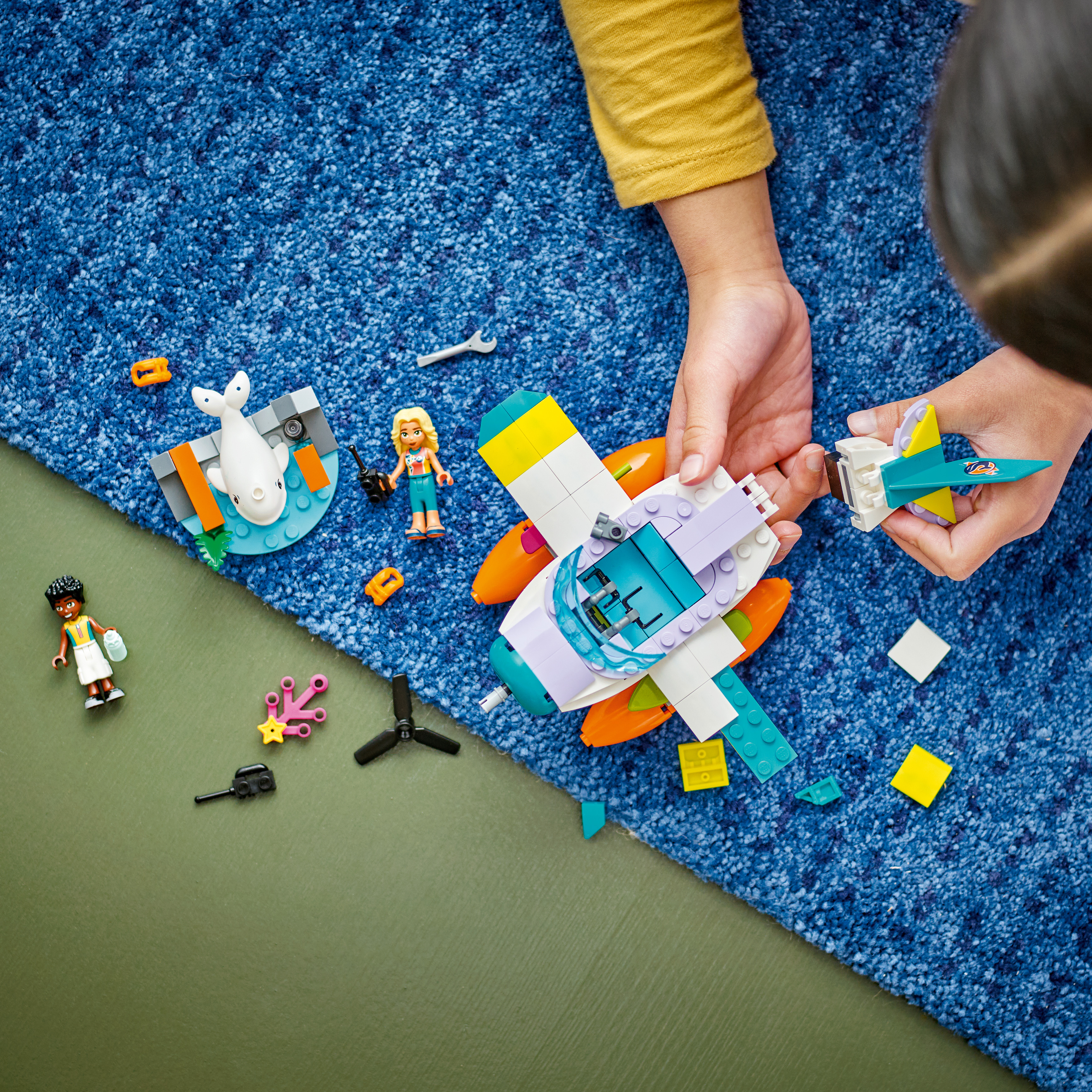 Конструктор LEGO Friends Sea Rescue Plane 203 дет. - фото 9