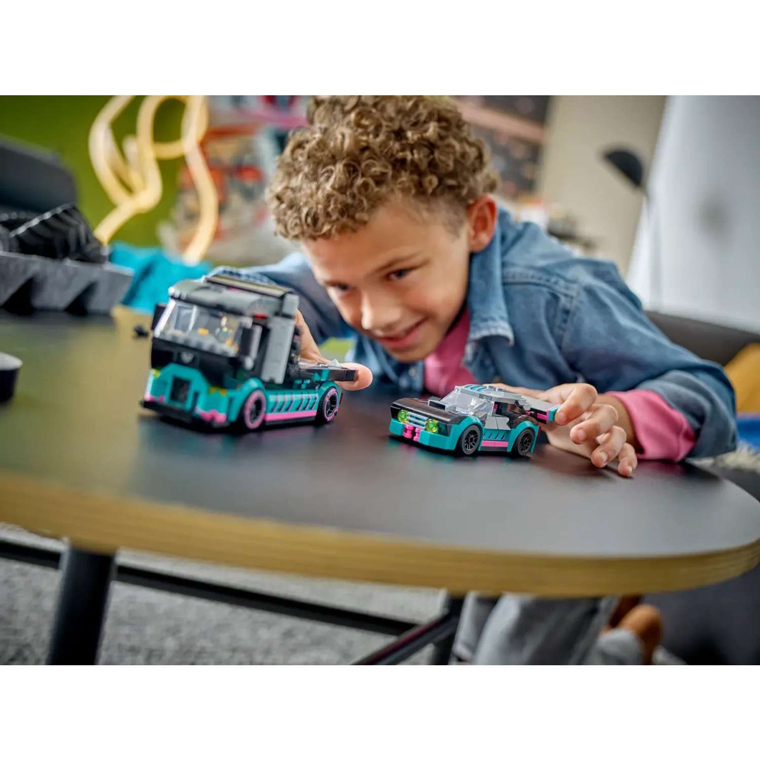 Конструктор LEGO City Race Car and Car Carrier Truck 328 дет. - фото 9