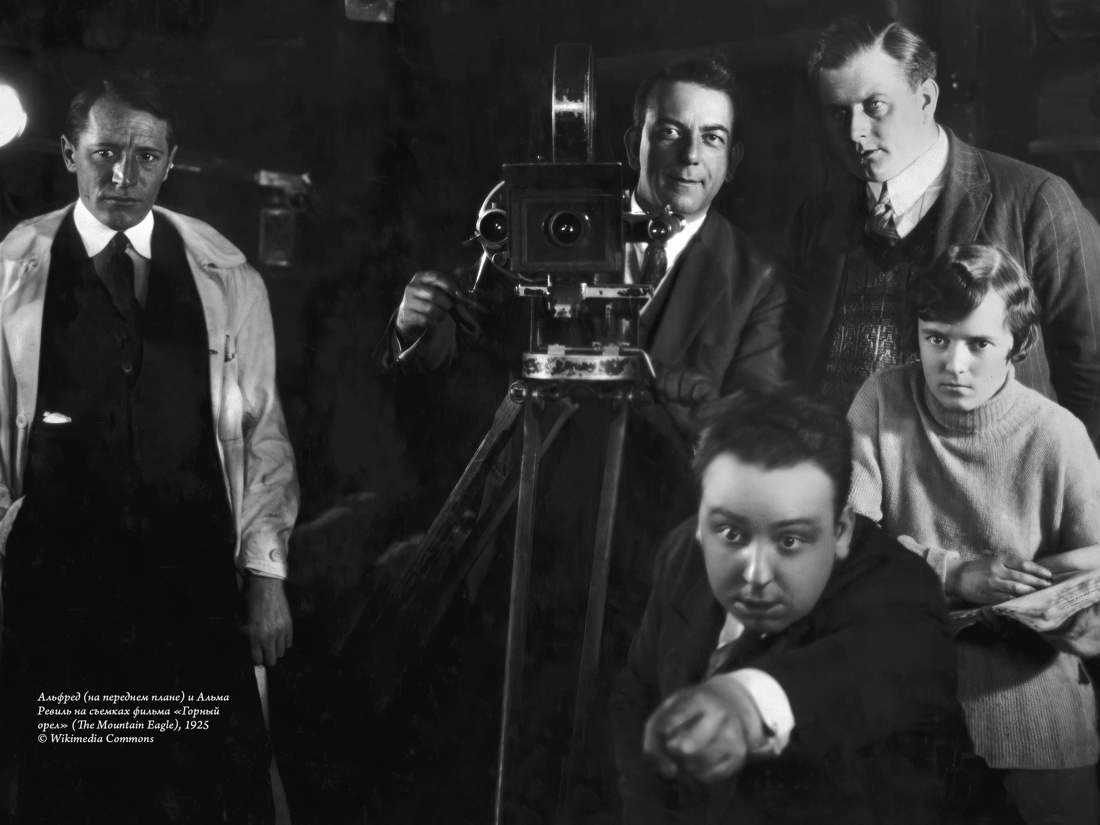 Книга КОЛИБРИ Видра Т. Хичкок: Альфред & Альма. 53 фильма и 53 года любви (Персона) - фото 10