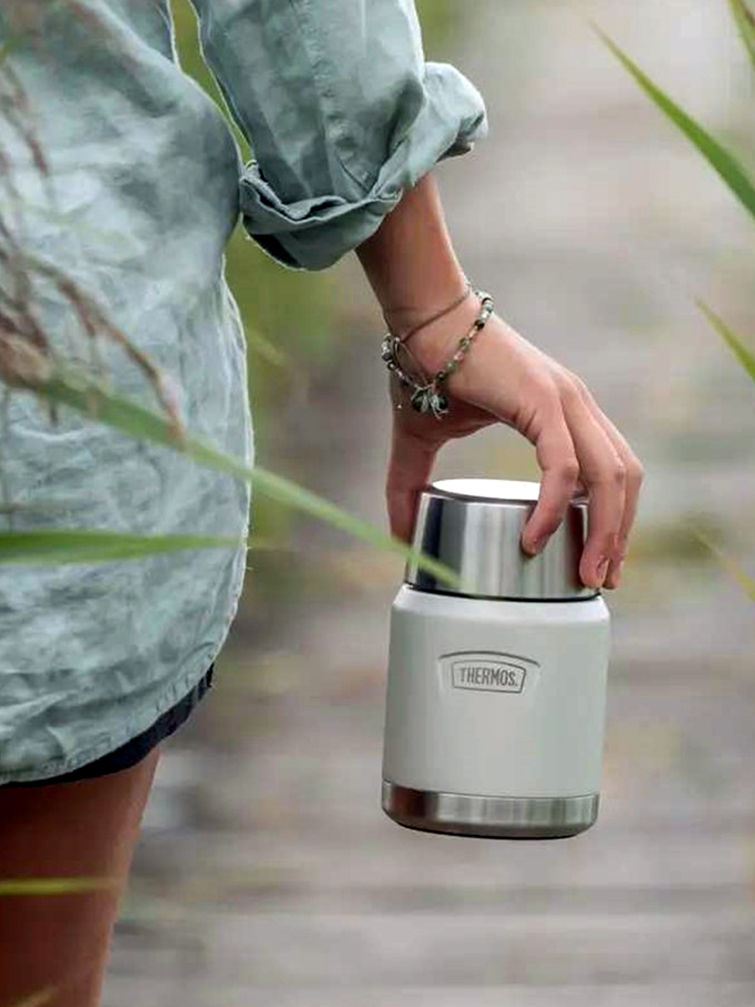 Термос для еды супа 470 мл с ложкой THERMOS ICON-300 песочный – нержавеющая сталь герметичный тепло/холод 10/24 часа - фото 17