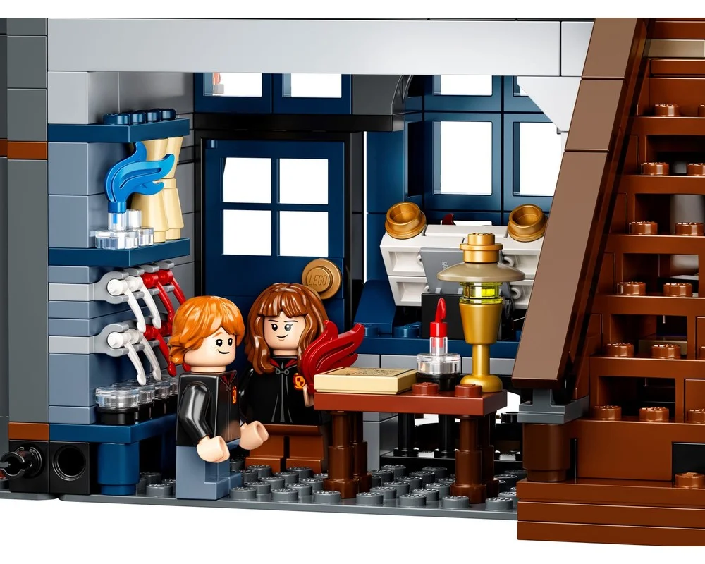Конструктор LEGO Harry Potter 75978 5475 дет. - фото 13