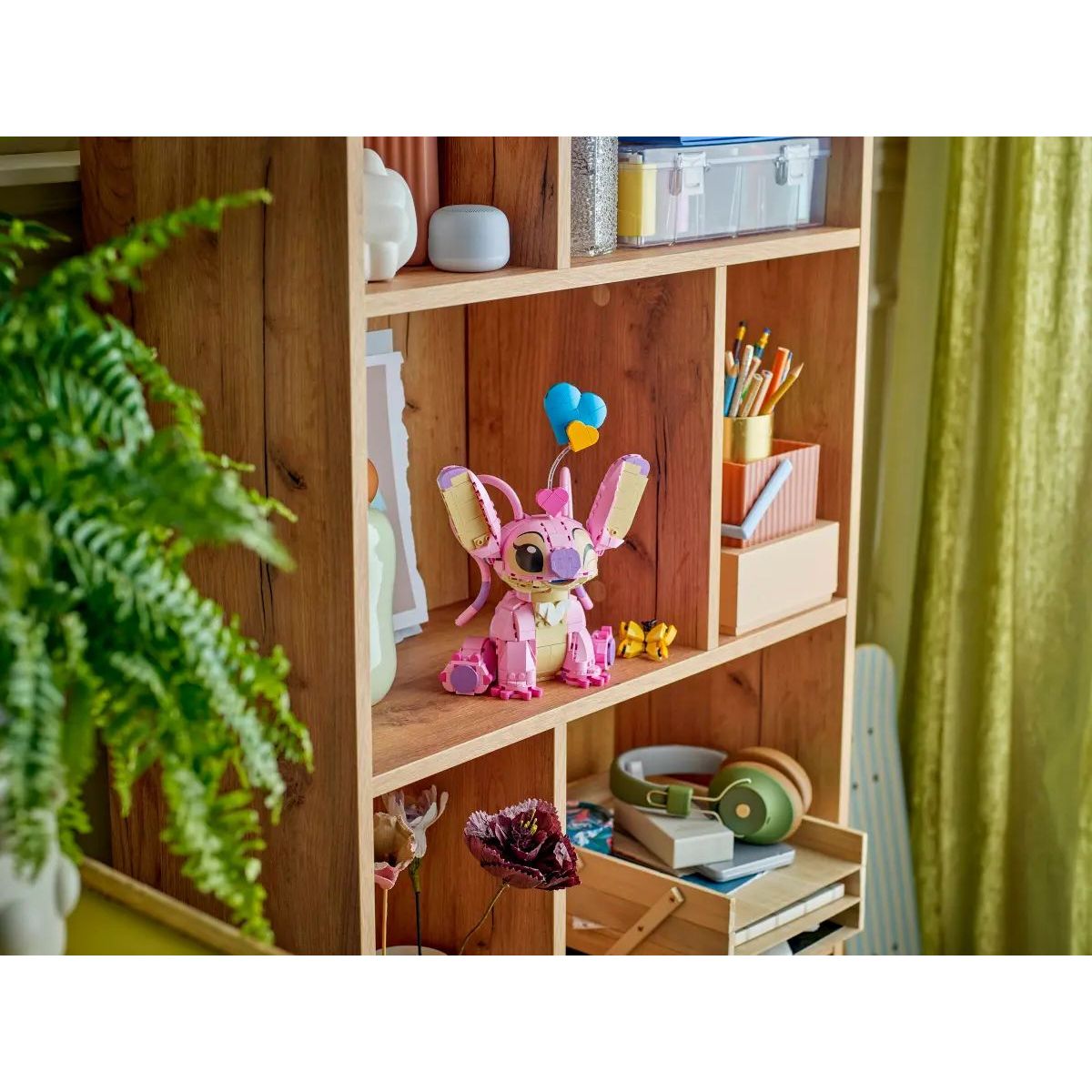 Конструктор LEGO Disney Ангел 784 дет. - фото 7