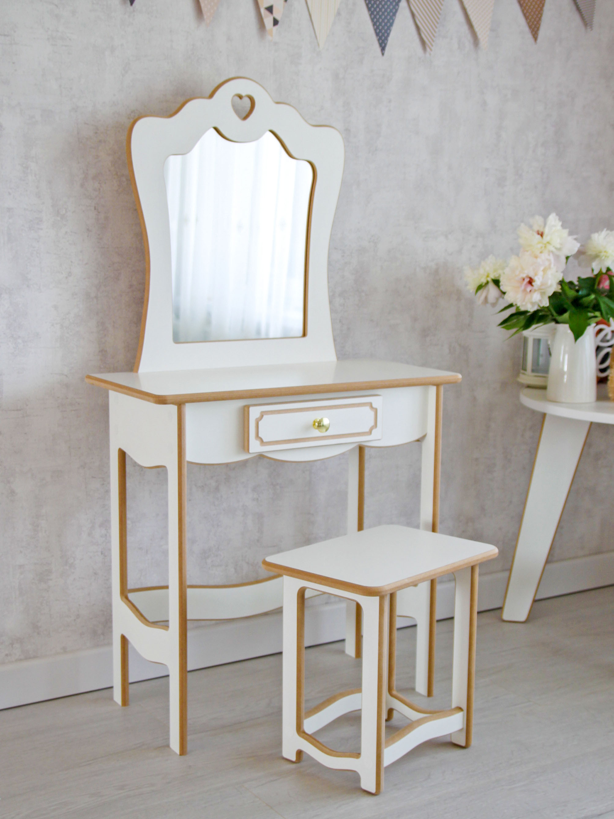 Детский столик LittleWoodHome - фото 1