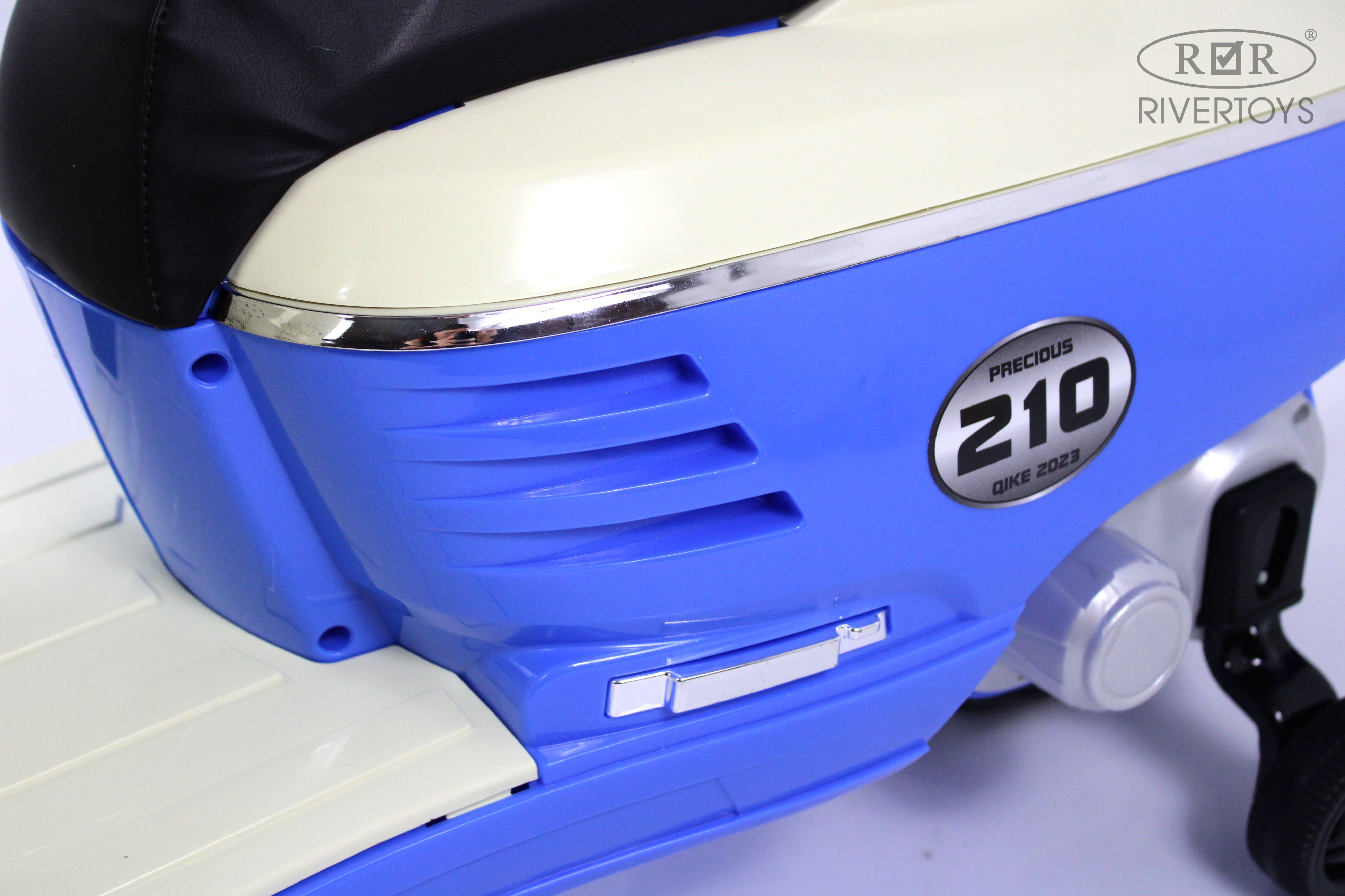 Электромобиль RIVERTOYS Z222ZZ-LIGHT-BLUE - фото 8