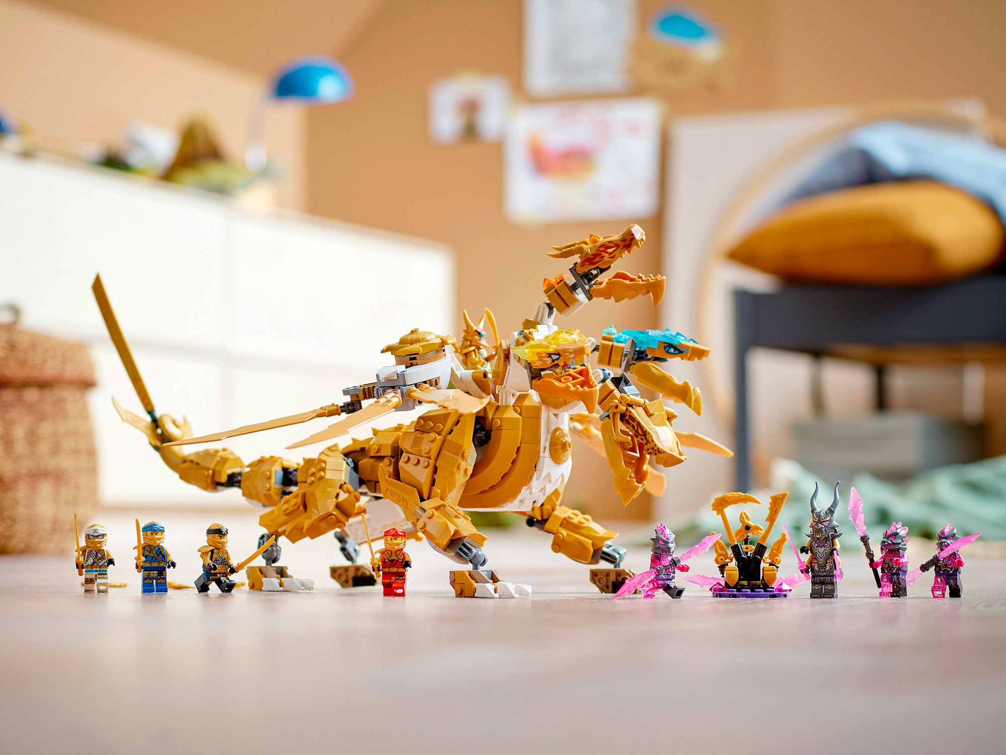 Конструктор LEGO NINJAGO Золотой ультрадракон Ллойда блочный - фото 5