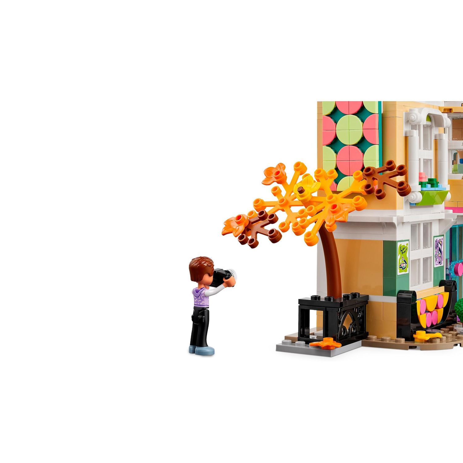 Конструктор LEGO Friends Emmas Art School 844 дет. - фото 7