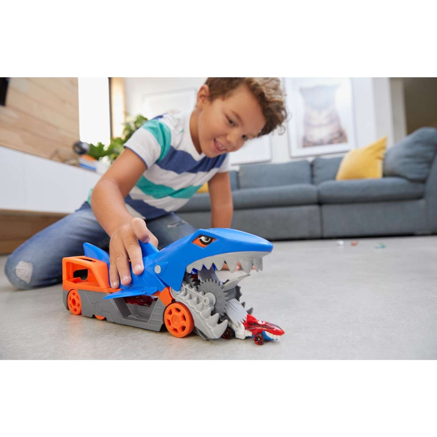 Игровой набор Hot Wheels Голодная акула 1:64 GVG36 - фото 17